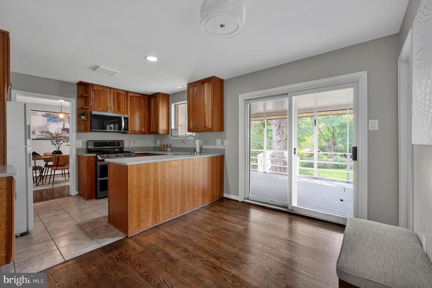 6902 ONTARIO ST, SPRINGFIELD, Virginia 22152, 4 Bedrooms Bedrooms, ,2 BathroomsBathrooms,Residential,For sale,6902 ONTARIO ST,VAFX2268326 MLS # VAFX2268326