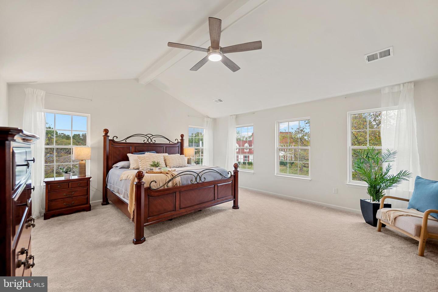 13196 SCOTTISH HUNT LN, BRISTOW, Virginia 20136, 5 Bedrooms Bedrooms, ,3 BathroomsBathrooms,Residential,For sale,13196 SCOTTISH HUNT LN,VAPW2104422 MLS # VAPW2104422