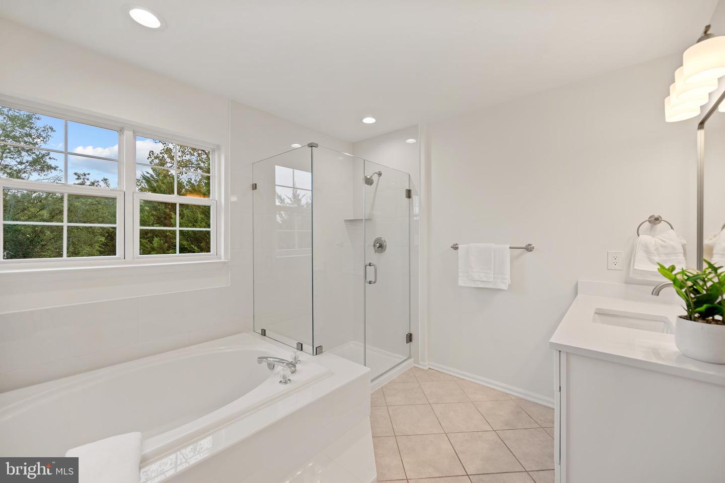 13196 SCOTTISH HUNT LN, BRISTOW, Virginia 20136, 5 Bedrooms Bedrooms, ,3 BathroomsBathrooms,Residential,For sale,13196 SCOTTISH HUNT LN,VAPW2104422 MLS # VAPW2104422