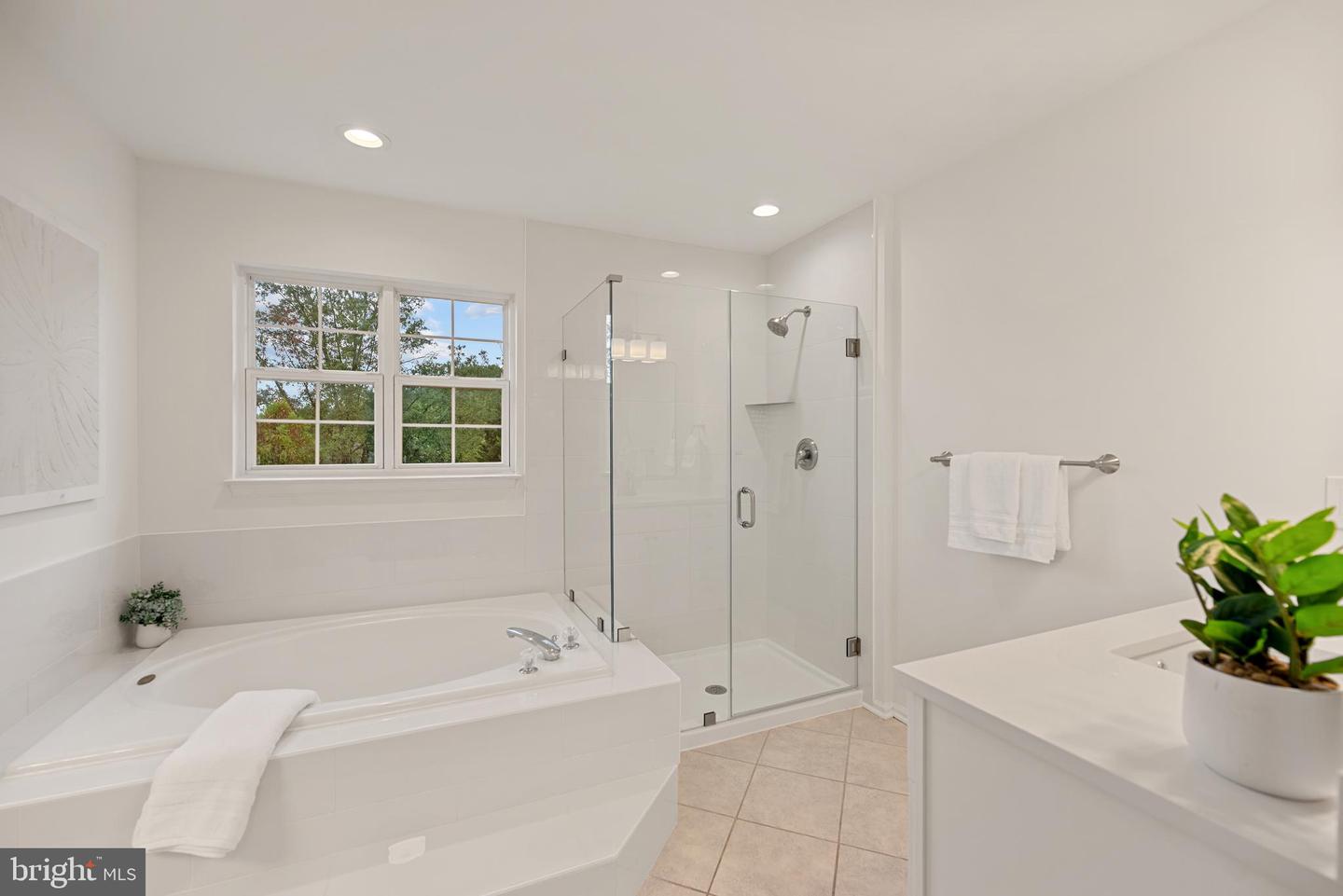 13196 SCOTTISH HUNT LN, BRISTOW, Virginia 20136, 5 Bedrooms Bedrooms, ,3 BathroomsBathrooms,Residential,For sale,13196 SCOTTISH HUNT LN,VAPW2104422 MLS # VAPW2104422
