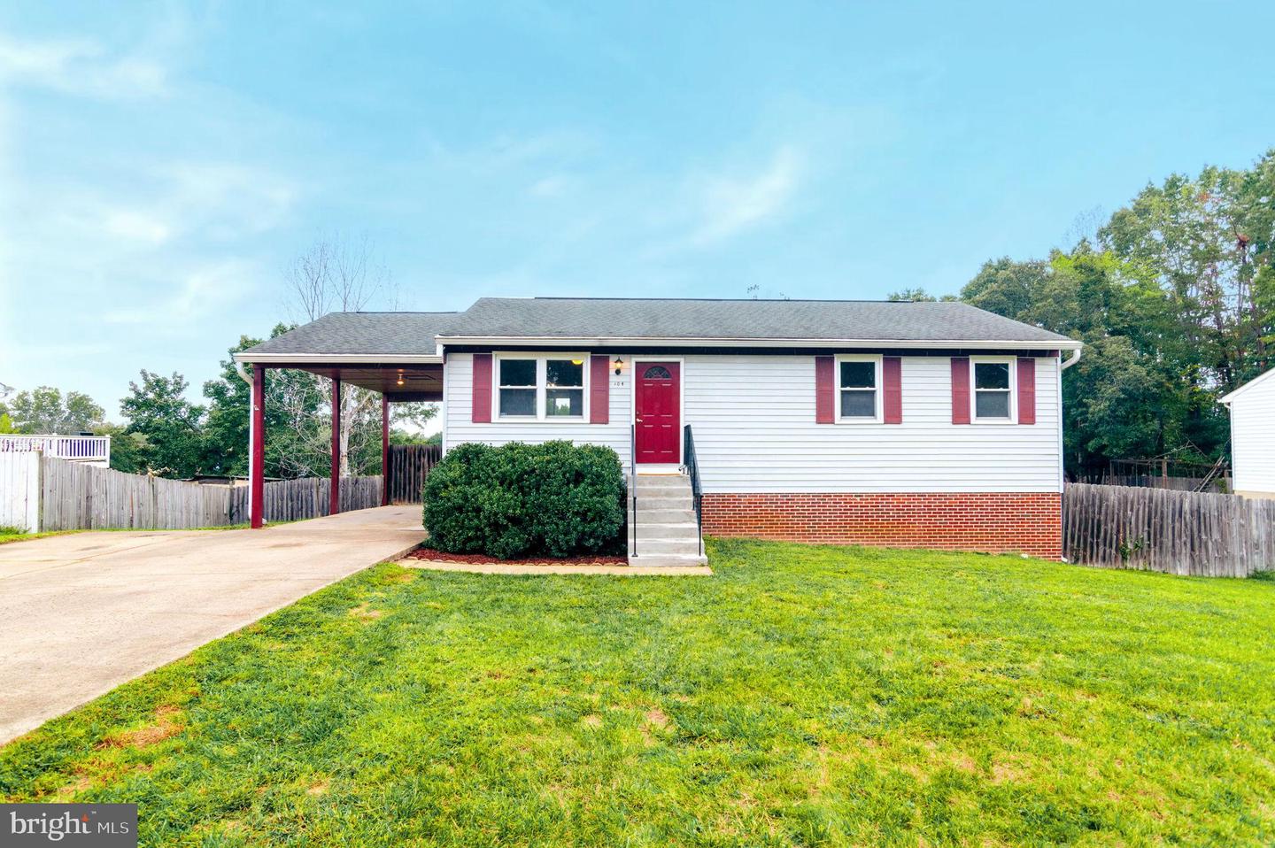 104 STEVENS DR, STAFFORD, Virginia 22556, 3 Bedrooms Bedrooms, 5 Rooms Rooms,2 BathroomsBathrooms,Residential,For sale,104 STEVENS DR,VAST2042800 MLS # VAST2042800