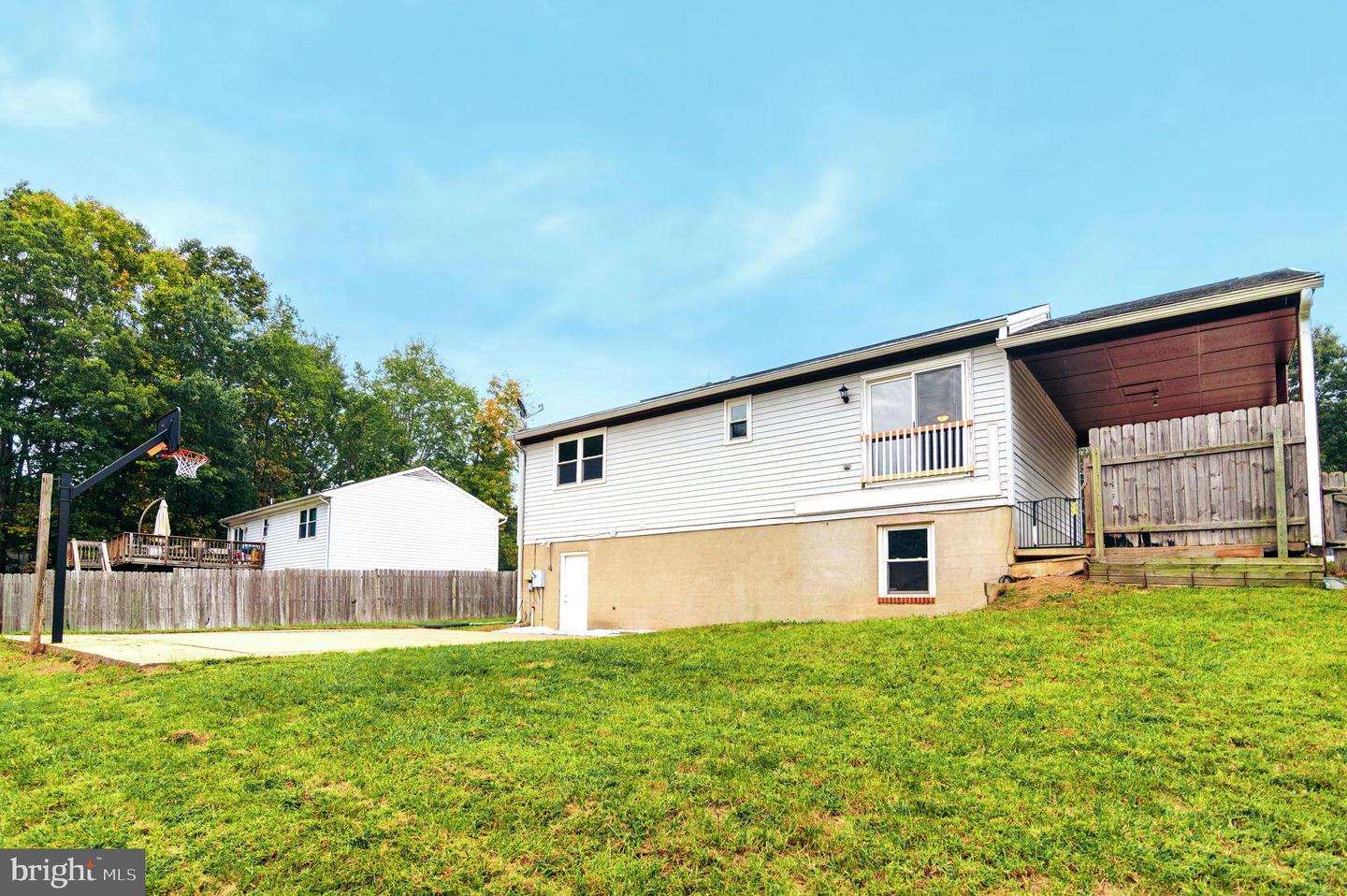 104 STEVENS DR, STAFFORD, Virginia 22556, 3 Bedrooms Bedrooms, 5 Rooms Rooms,2 BathroomsBathrooms,Residential,For sale,104 STEVENS DR,VAST2042800 MLS # VAST2042800