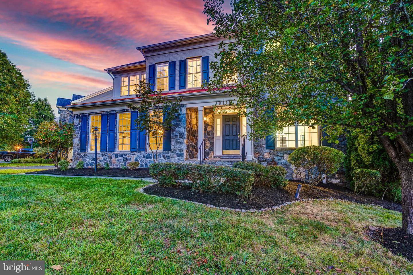 19111 CHARTIER DR, LEESBURG, Virginia 20176, 5 Bedrooms Bedrooms, ,3 BathroomsBathrooms,Residential,For sale,19111 CHARTIER DR,VALO2107260 MLS # VALO2107260