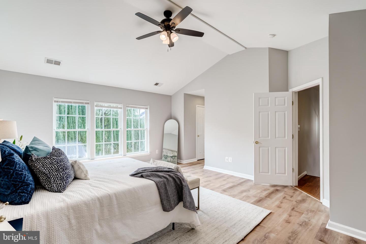 19111 CHARTIER DR, LEESBURG, Virginia 20176, 5 Bedrooms Bedrooms, ,3 BathroomsBathrooms,Residential,For sale,19111 CHARTIER DR,VALO2107260 MLS # VALO2107260