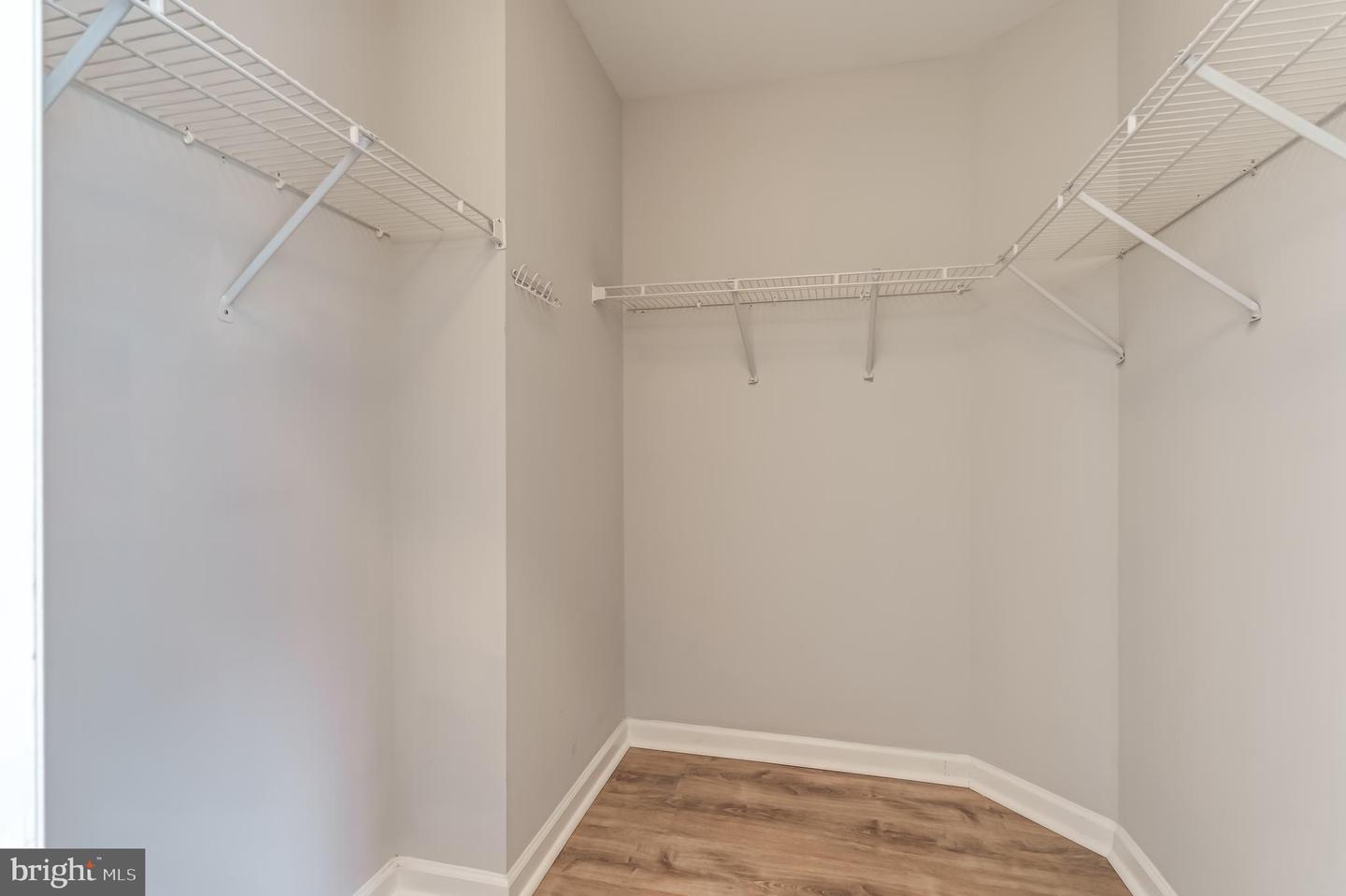 19111 CHARTIER DR, LEESBURG, Virginia 20176, 5 Bedrooms Bedrooms, ,3 BathroomsBathrooms,Residential,For sale,19111 CHARTIER DR,VALO2107260 MLS # VALO2107260