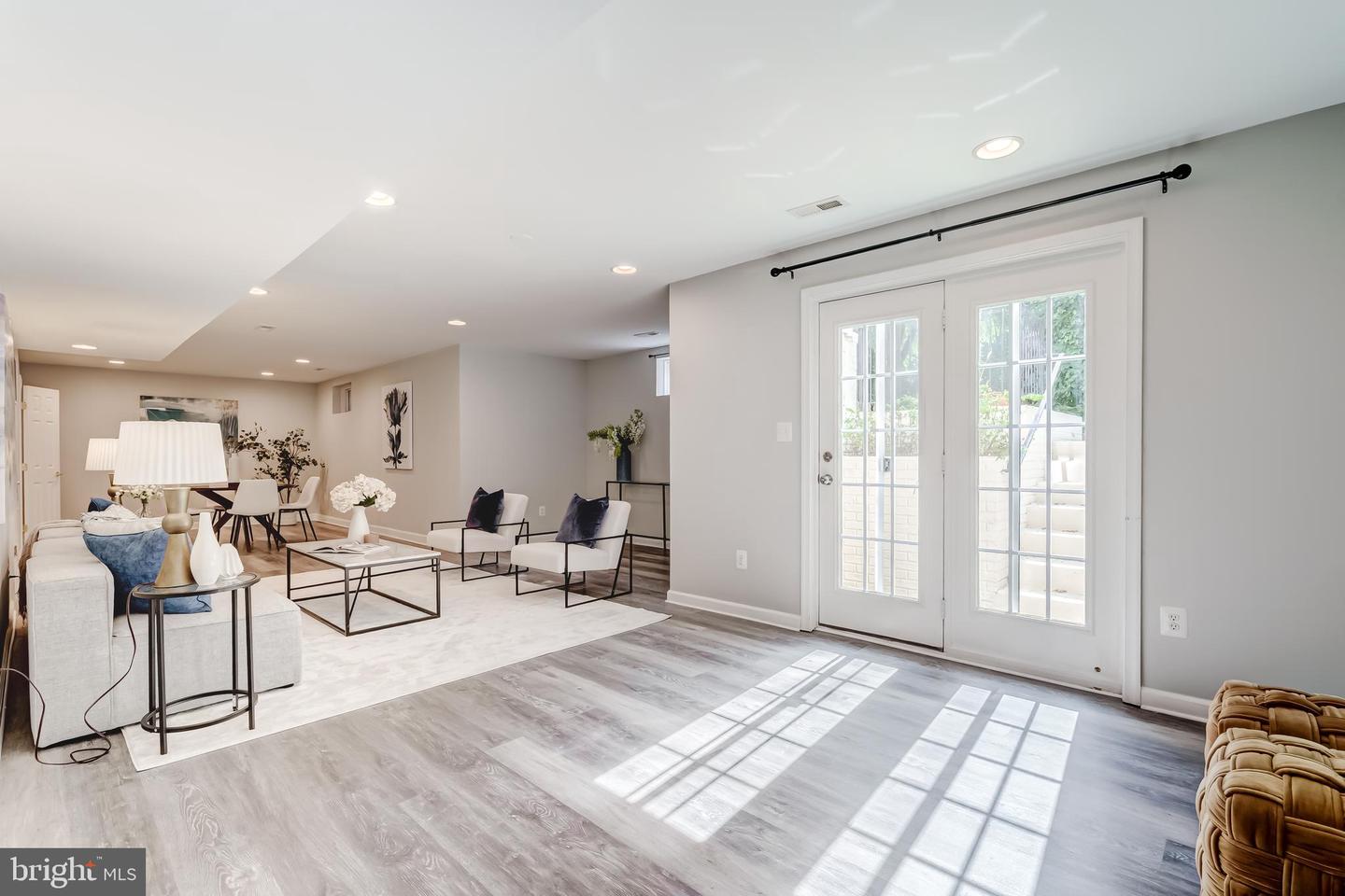 19111 CHARTIER DR, LEESBURG, Virginia 20176, 5 Bedrooms Bedrooms, ,3 BathroomsBathrooms,Residential,For sale,19111 CHARTIER DR,VALO2107260 MLS # VALO2107260