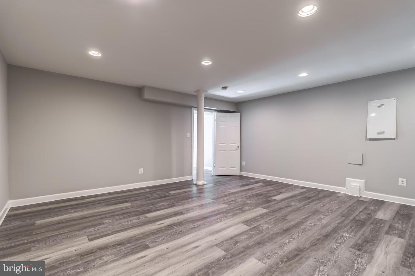 19111 CHARTIER DR, LEESBURG, Virginia 20176, 5 Bedrooms Bedrooms, ,3 BathroomsBathrooms,Residential,For sale,19111 CHARTIER DR,VALO2107260 MLS # VALO2107260