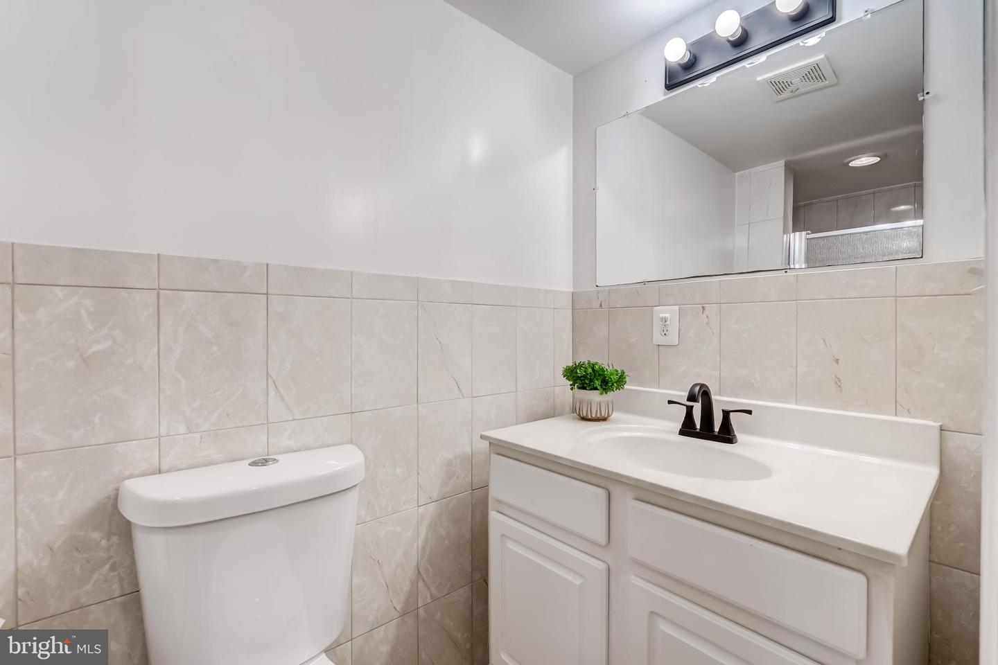 19111 CHARTIER DR, LEESBURG, Virginia 20176, 5 Bedrooms Bedrooms, ,3 BathroomsBathrooms,Residential,For sale,19111 CHARTIER DR,VALO2107260 MLS # VALO2107260