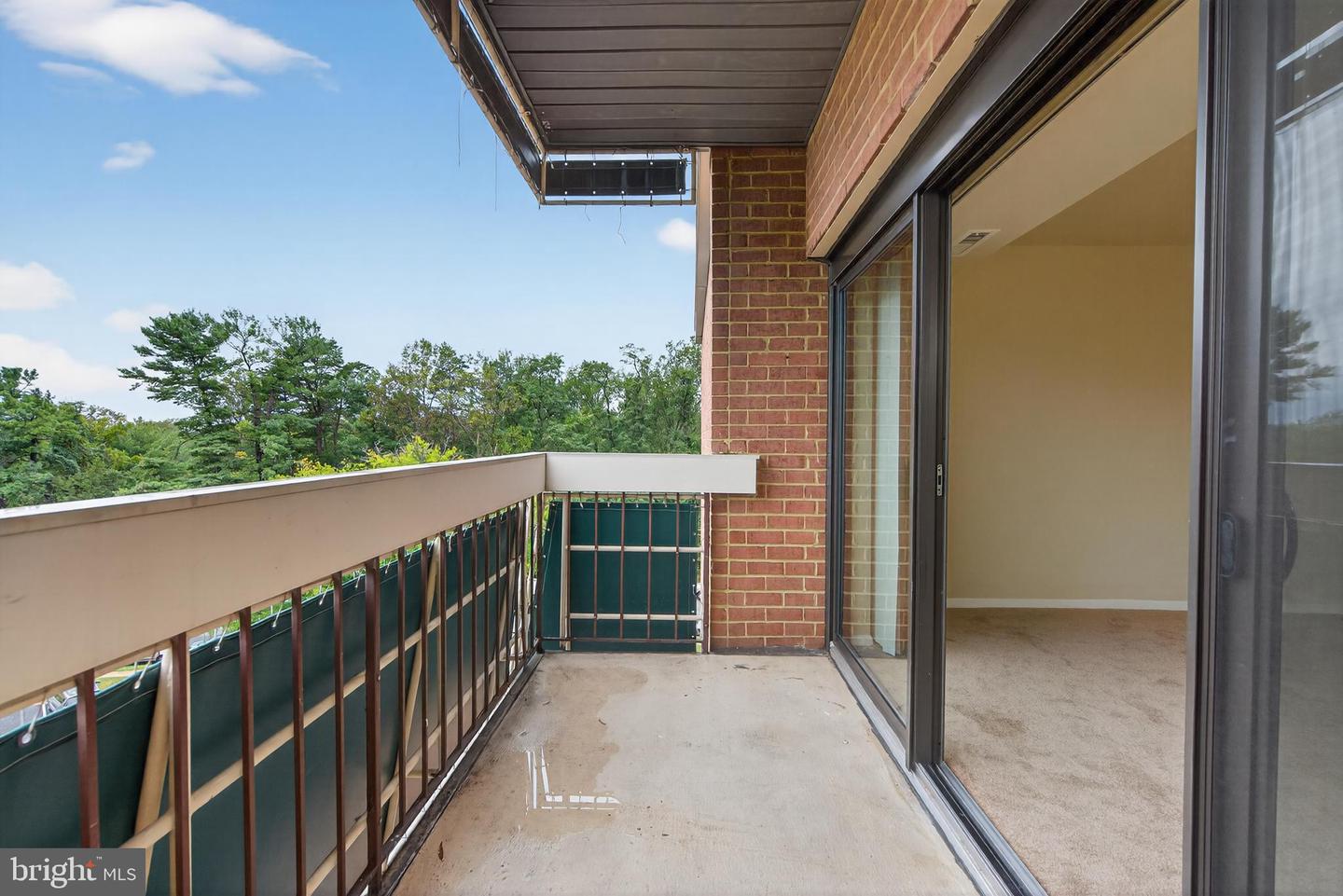 6147 LEESBURG PIKE #602, FALLS CHURCH, Virginia 22041, 1 Bedroom Bedrooms, ,1 BathroomBathrooms,Residential,For sale,6147 LEESBURG PIKE #602,VAFX2268492 MLS # VAFX2268492