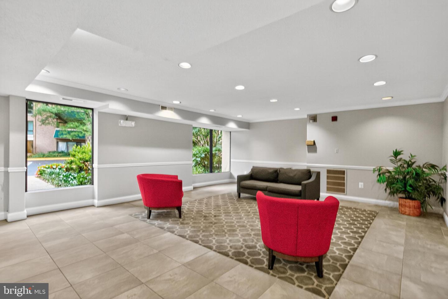 6147 LEESBURG PIKE #602, FALLS CHURCH, Virginia 22041, 1 Bedroom Bedrooms, ,1 BathroomBathrooms,Residential,For sale,6147 LEESBURG PIKE #602,VAFX2268492 MLS # VAFX2268492