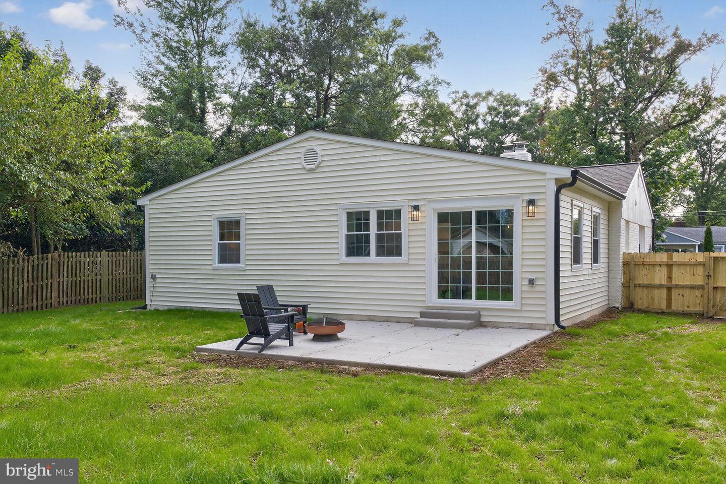 7911 MARTHA WASHINGTON ST, ALEXANDRIA, Virginia 22309, 3 Bedrooms Bedrooms, 7 Rooms Rooms,2 BathroomsBathrooms,Residential,For sale,7911 MARTHA WASHINGTON ST,VAFX2268500 MLS # VAFX2268500
