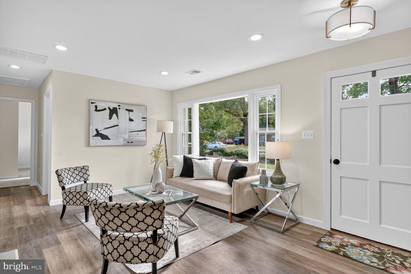 7911 MARTHA WASHINGTON ST, ALEXANDRIA, Virginia 22309, 3 Bedrooms Bedrooms, 7 Rooms Rooms,2 BathroomsBathrooms,Residential,For sale,7911 MARTHA WASHINGTON ST,VAFX2268500 MLS # VAFX2268500