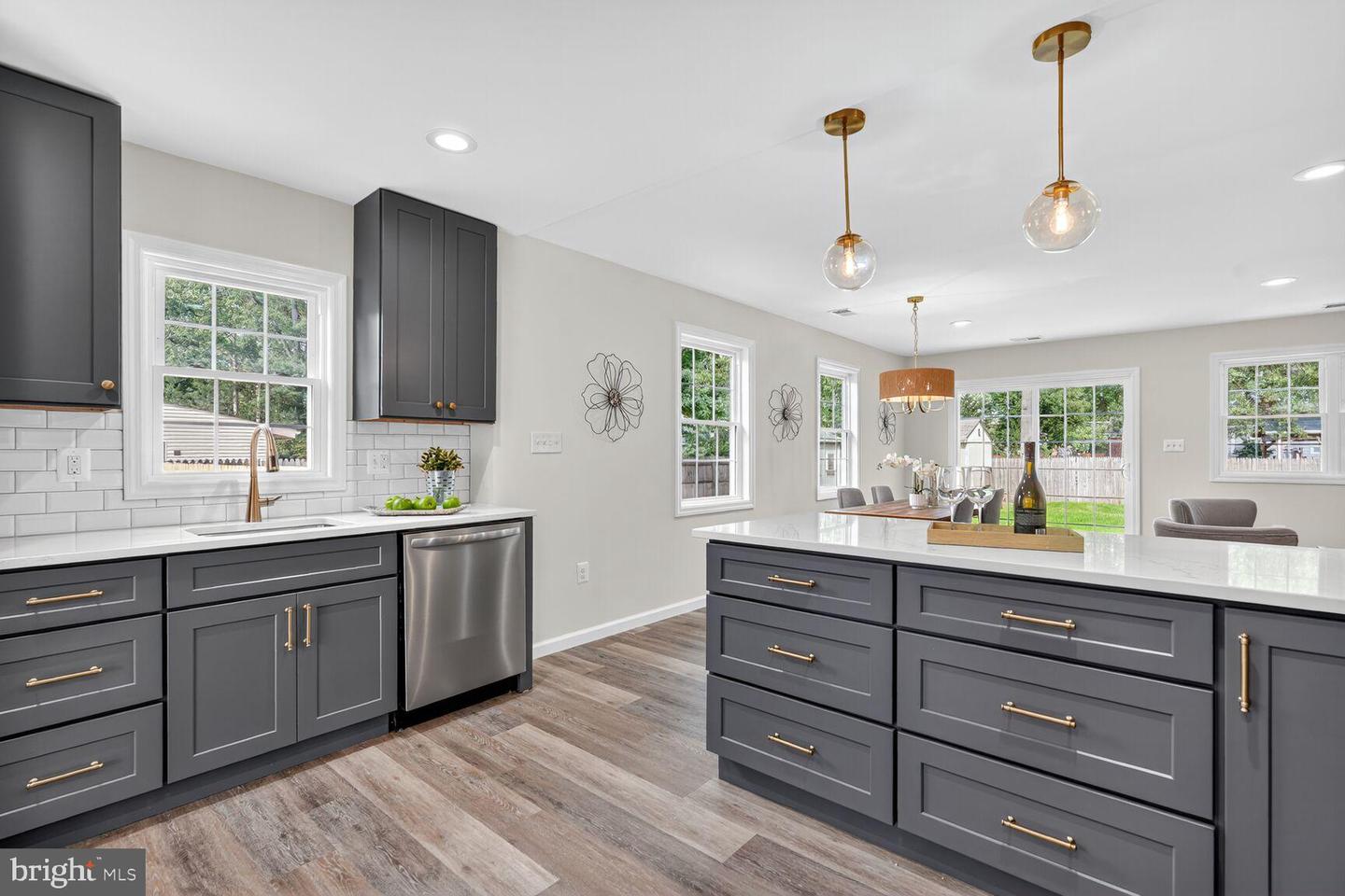 7911 MARTHA WASHINGTON ST, ALEXANDRIA, Virginia 22309, 3 Bedrooms Bedrooms, 7 Rooms Rooms,2 BathroomsBathrooms,Residential,For sale,7911 MARTHA WASHINGTON ST,VAFX2268500 MLS # VAFX2268500