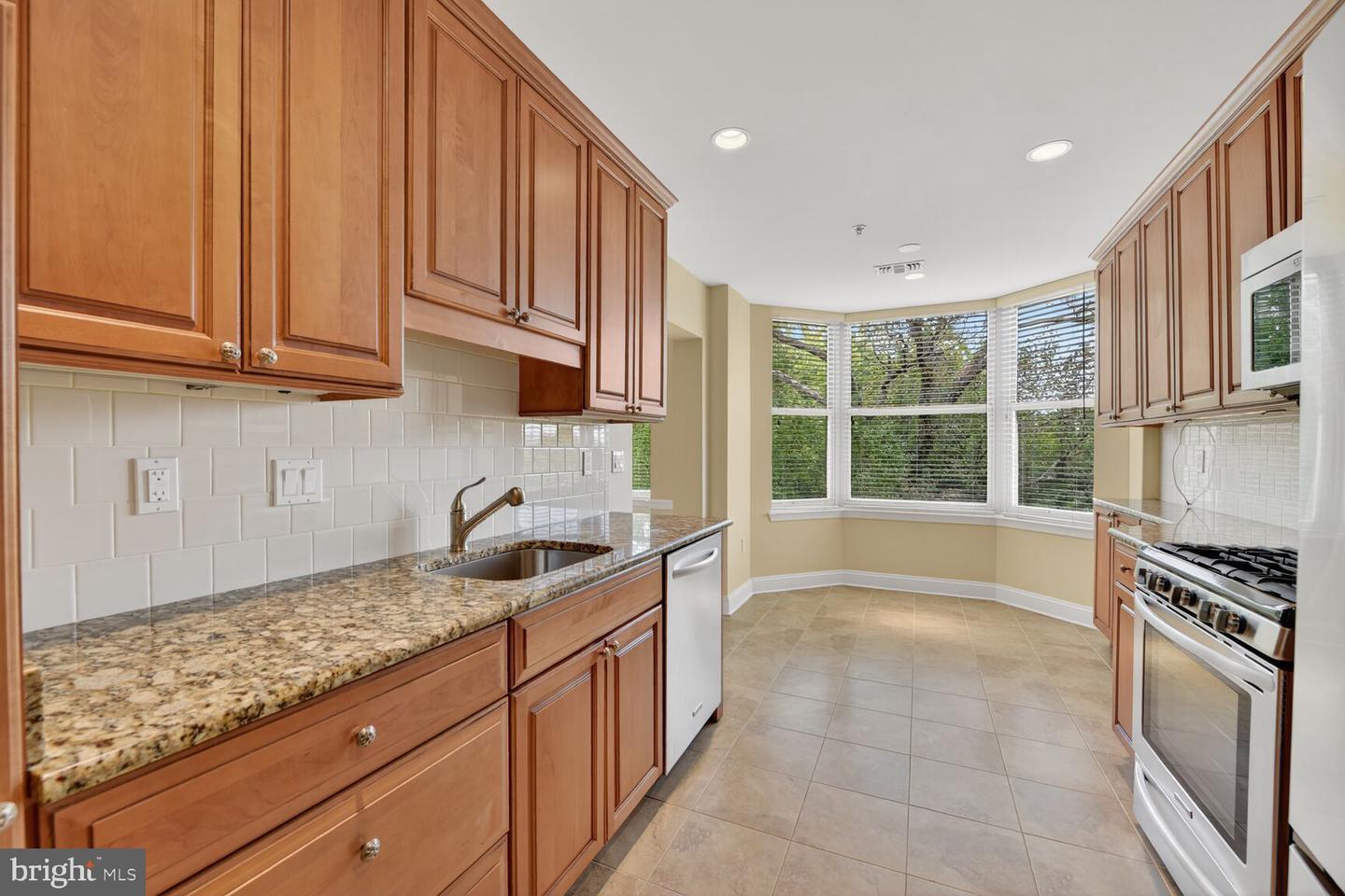 11776 STRATFORD HOUSE PL #507, RESTON, Virginia 20190, 2 Bedrooms Bedrooms, ,2 BathroomsBathrooms,Residential,For sale,11776 STRATFORD HOUSE PL #507,VAFX2268504 MLS # VAFX2268504