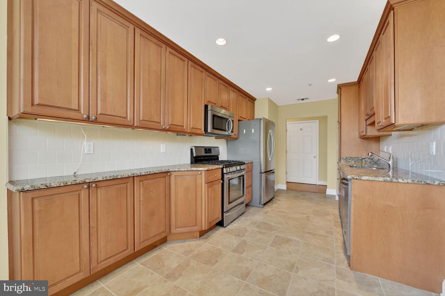 11776 STRATFORD HOUSE PL #507, RESTON, Virginia 20190, 2 Bedrooms Bedrooms, ,2 BathroomsBathrooms,Residential,For sale,11776 STRATFORD HOUSE PL #507,VAFX2268504 MLS # VAFX2268504