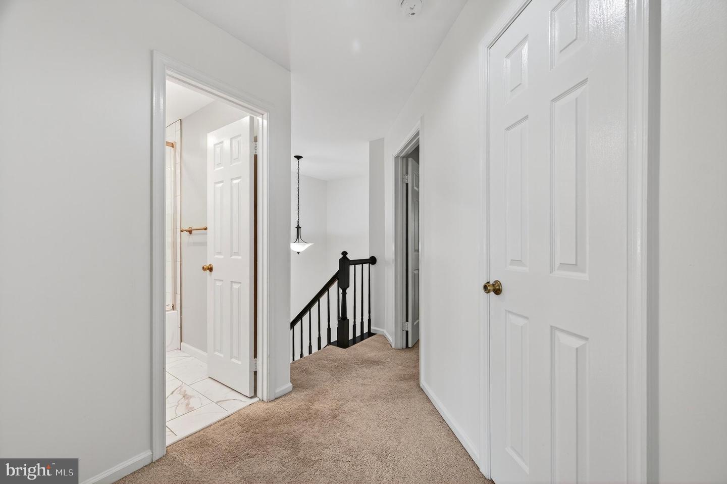 5191 GLEN MEADOW DR, CENTREVILLE, Virginia 20120, 4 Bedrooms Bedrooms, ,2 BathroomsBathrooms,Residential,For sale,5191 GLEN MEADOW DR,VAFX2268536 MLS # VAFX2268536