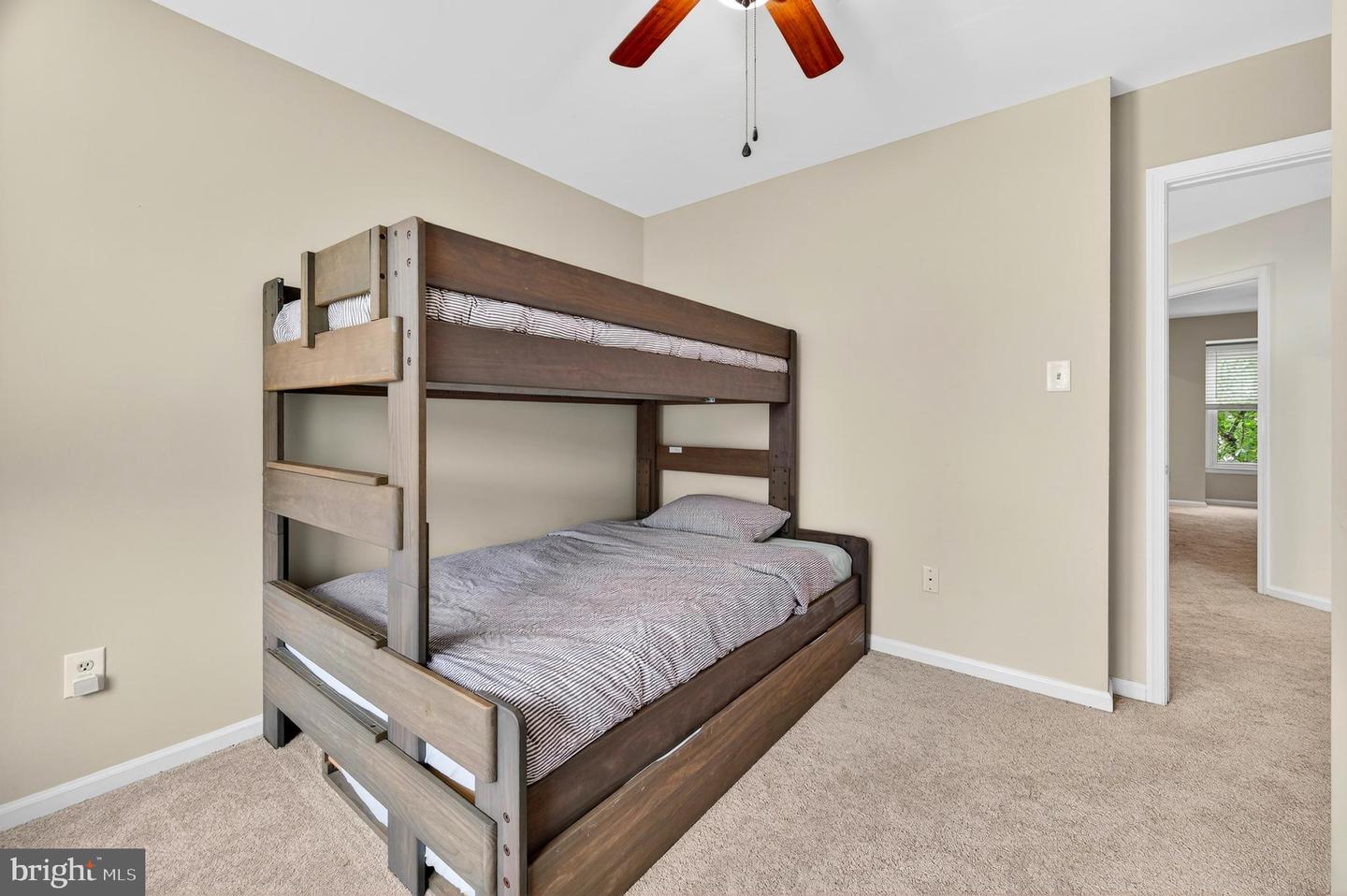 5191 GLEN MEADOW DR, CENTREVILLE, Virginia 20120, 4 Bedrooms Bedrooms, ,2 BathroomsBathrooms,Residential,For sale,5191 GLEN MEADOW DR,VAFX2268536 MLS # VAFX2268536