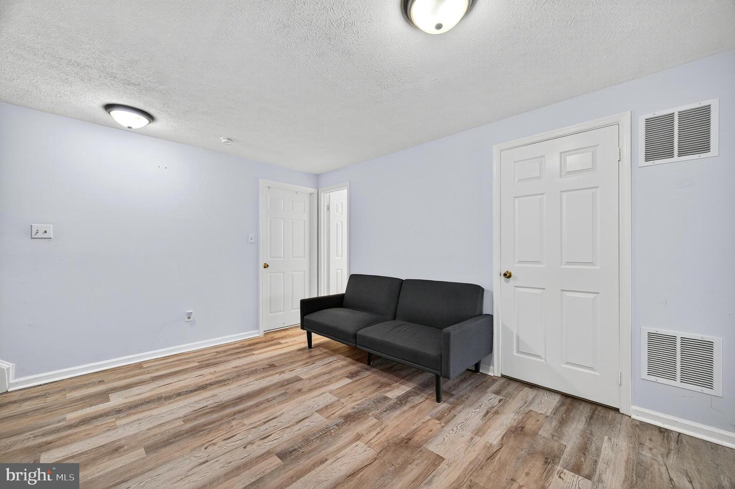 5191 GLEN MEADOW DR, CENTREVILLE, Virginia 20120, 4 Bedrooms Bedrooms, ,2 BathroomsBathrooms,Residential,For sale,5191 GLEN MEADOW DR,VAFX2268536 MLS # VAFX2268536