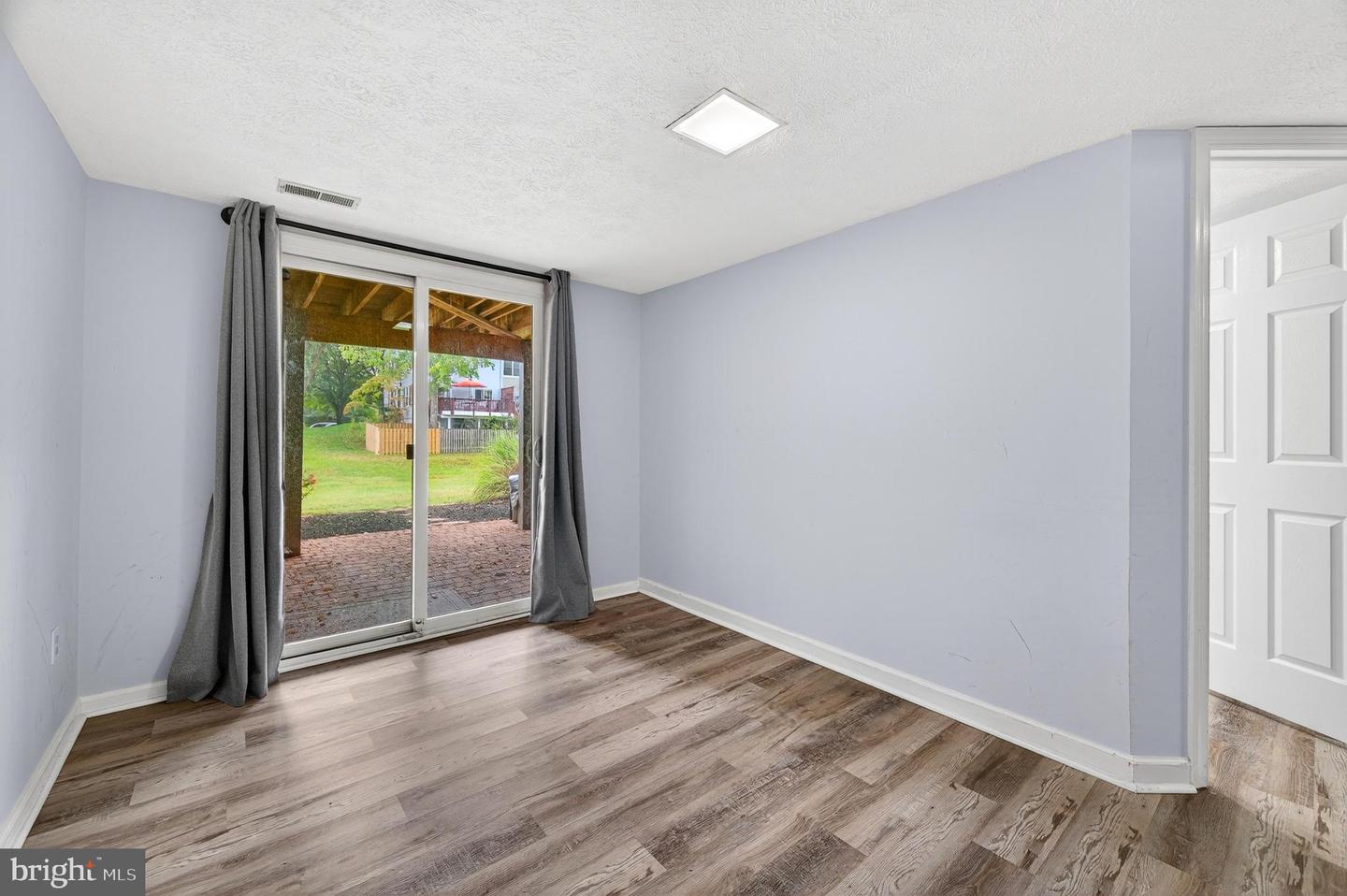5191 GLEN MEADOW DR, CENTREVILLE, Virginia 20120, 4 Bedrooms Bedrooms, ,2 BathroomsBathrooms,Residential,For sale,5191 GLEN MEADOW DR,VAFX2268536 MLS # VAFX2268536