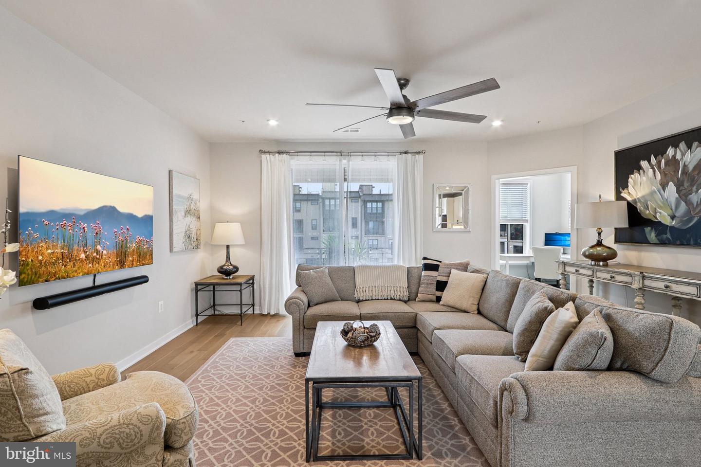 22381 ROANOKE RISE TER, ASHBURN, Virginia 20148, 3 Bedrooms Bedrooms, ,2 BathroomsBathrooms,Residential,For sale,22381 ROANOKE RISE TER,VALO2107318 MLS # VALO2107318