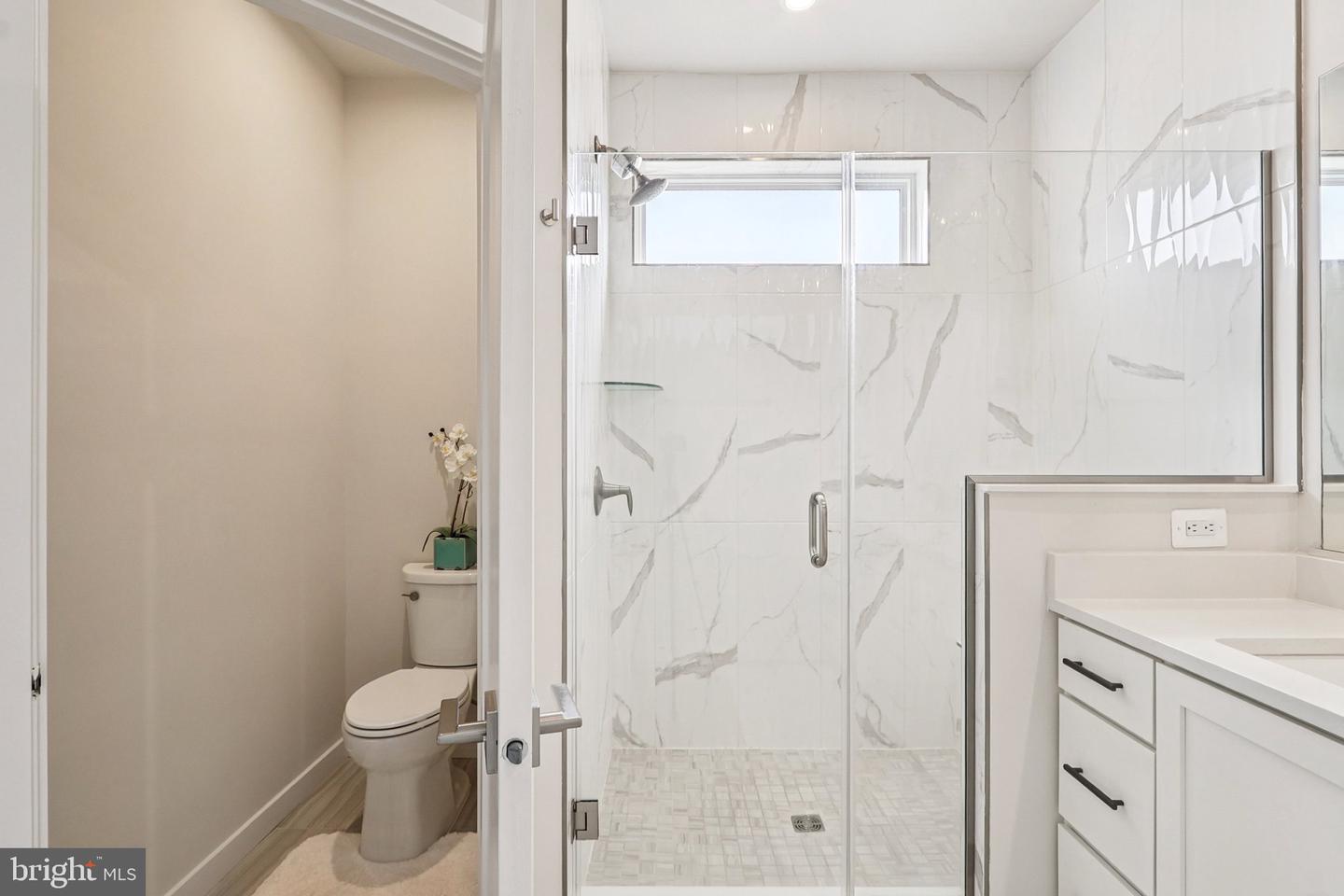 22381 ROANOKE RISE TER, ASHBURN, Virginia 20148, 3 Bedrooms Bedrooms, ,2 BathroomsBathrooms,Residential,For sale,22381 ROANOKE RISE TER,VALO2107318 MLS # VALO2107318
