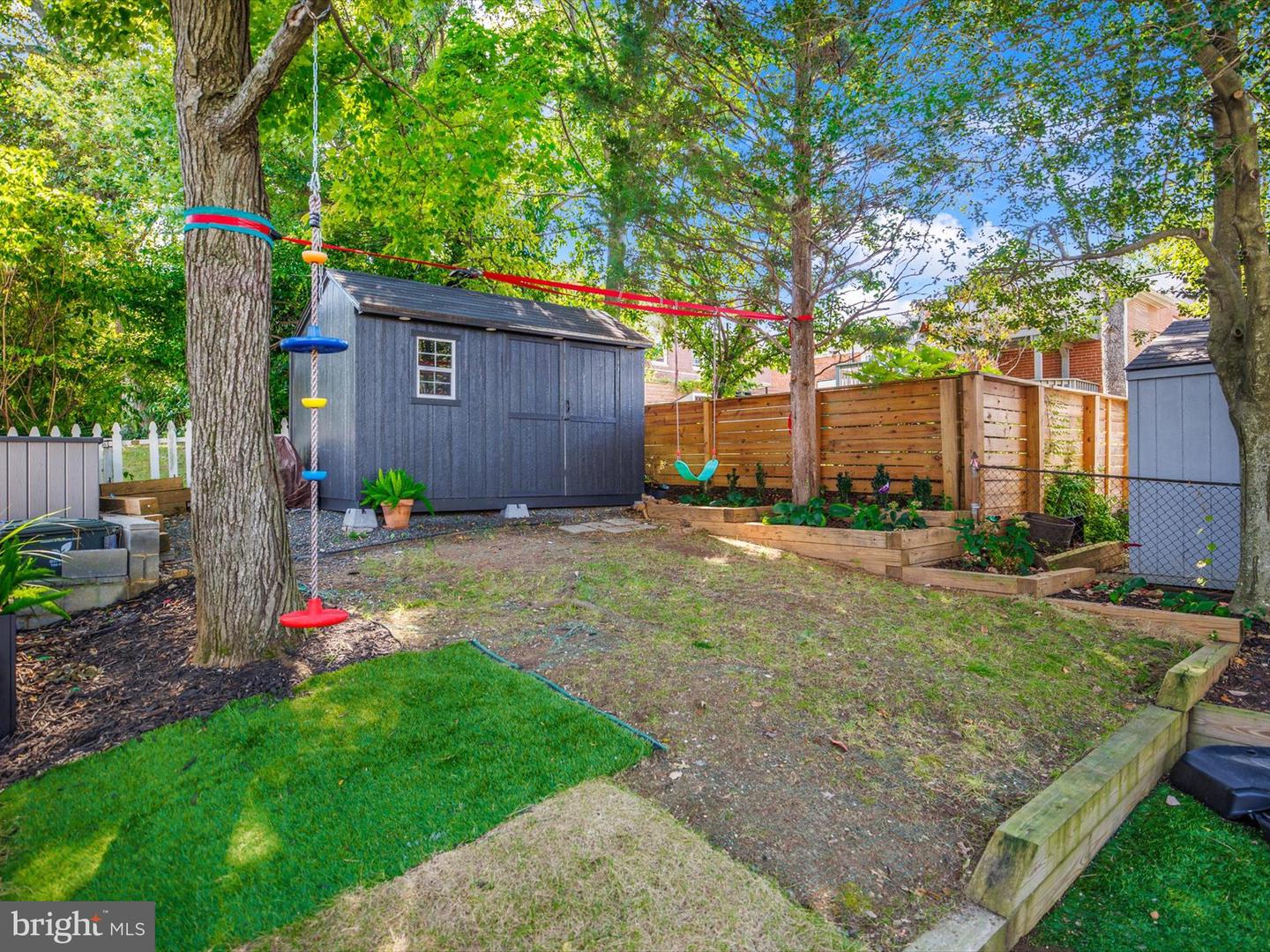 2040 N WOODSTOCK ST, ARLINGTON, Virginia 22207, 5 Bedrooms Bedrooms, ,2 BathroomsBathrooms,Residential,For sale,2040 N WOODSTOCK ST,VAAR2064034 MLS # VAAR2064034