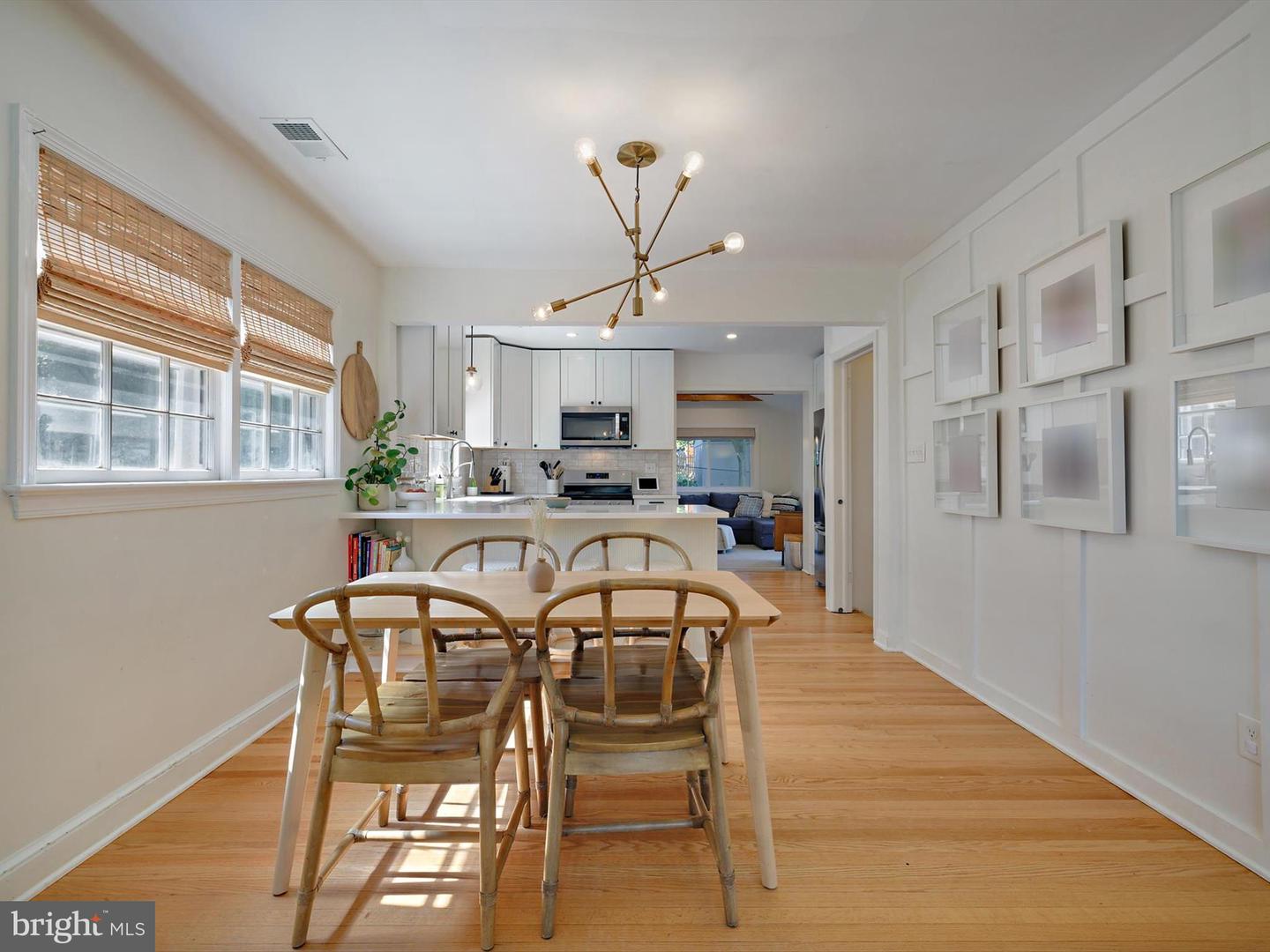 2040 N WOODSTOCK ST, ARLINGTON, Virginia 22207, 5 Bedrooms Bedrooms, ,2 BathroomsBathrooms,Residential,For sale,2040 N WOODSTOCK ST,VAAR2064034 MLS # VAAR2064034