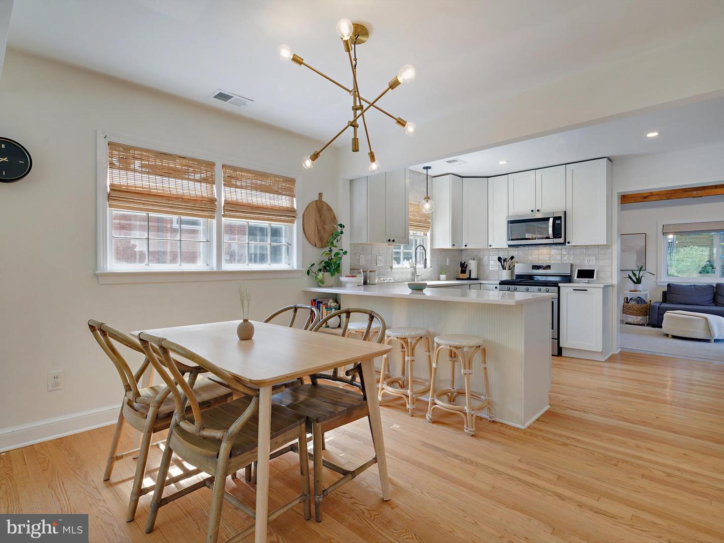 2040 N WOODSTOCK ST, ARLINGTON, Virginia 22207, 5 Bedrooms Bedrooms, ,2 BathroomsBathrooms,Residential,For sale,2040 N WOODSTOCK ST,VAAR2064034 MLS # VAAR2064034
