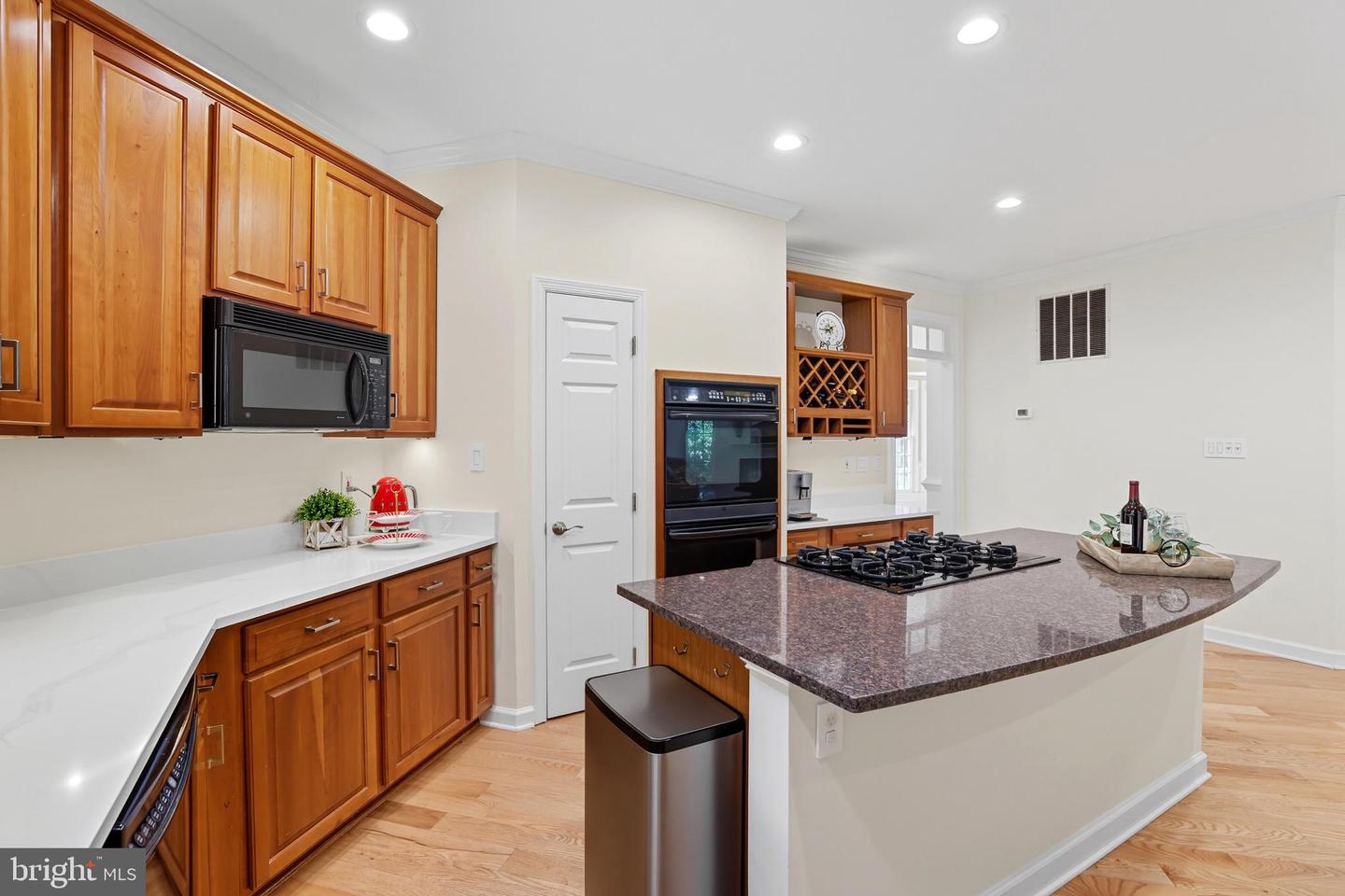 4769 SUN ORCHARD DR, CHANTILLY, Virginia 20151, 6 Bedrooms Bedrooms, ,4 BathroomsBathrooms,Residential,For sale,4769 SUN ORCHARD DR,VAFX2268554 MLS # VAFX2268554