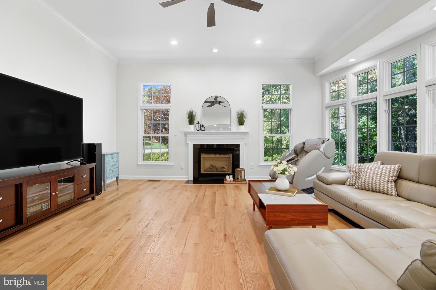 4769 SUN ORCHARD DR, CHANTILLY, Virginia 20151, 6 Bedrooms Bedrooms, ,4 BathroomsBathrooms,Residential,For sale,4769 SUN ORCHARD DR,VAFX2268554 MLS # VAFX2268554