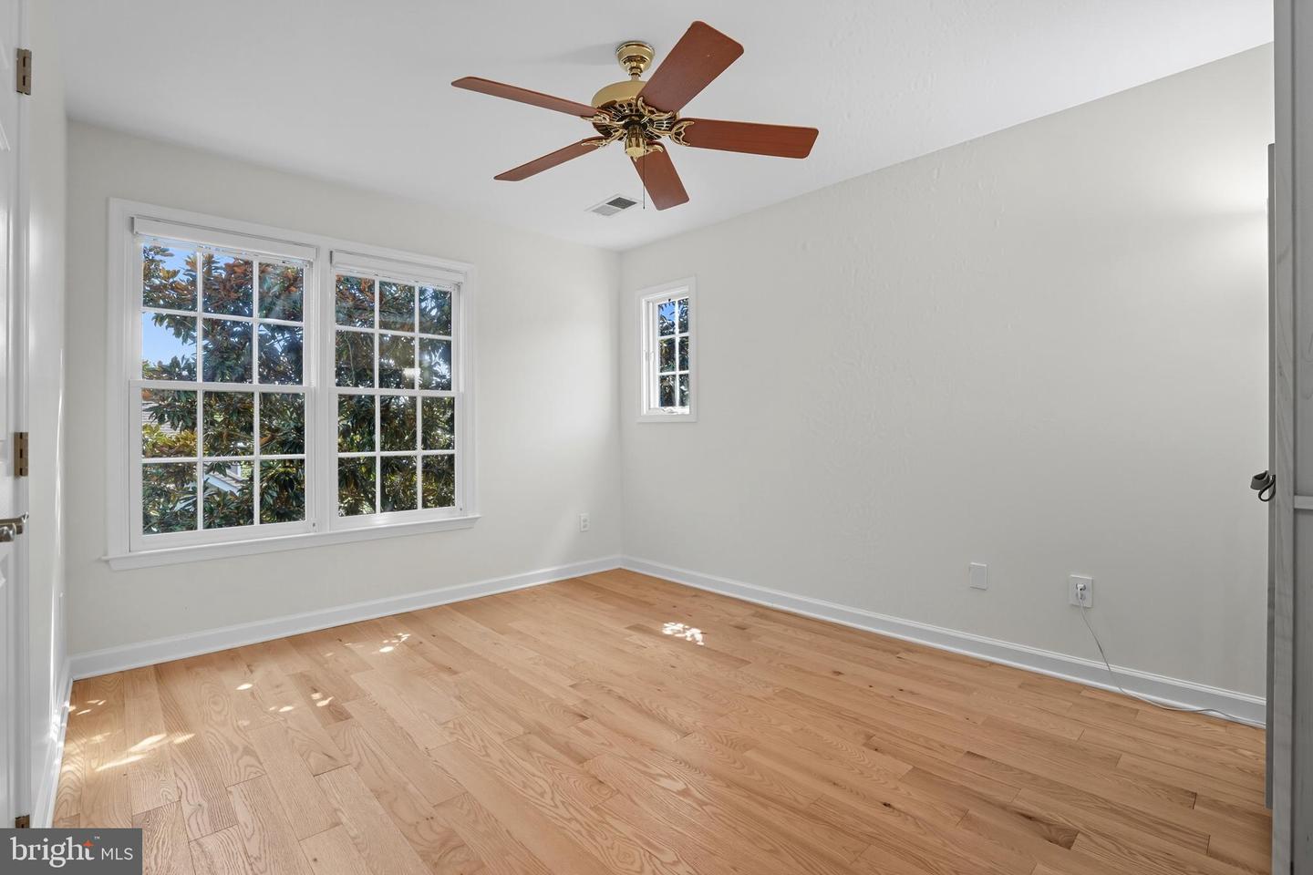 4769 SUN ORCHARD DR, CHANTILLY, Virginia 20151, 6 Bedrooms Bedrooms, ,4 BathroomsBathrooms,Residential,For sale,4769 SUN ORCHARD DR,VAFX2268554 MLS # VAFX2268554