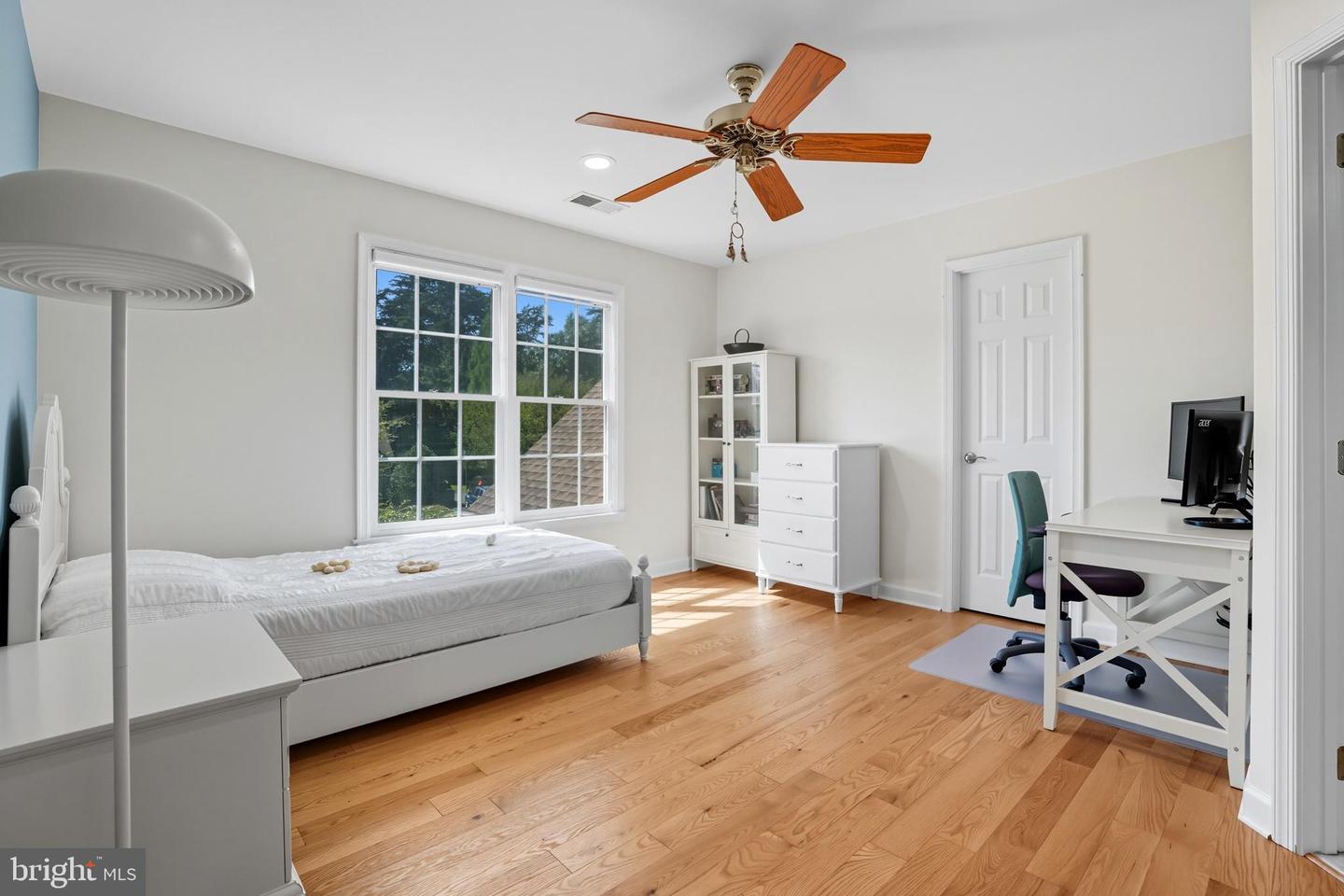4769 SUN ORCHARD DR, CHANTILLY, Virginia 20151, 6 Bedrooms Bedrooms, ,4 BathroomsBathrooms,Residential,For sale,4769 SUN ORCHARD DR,VAFX2268554 MLS # VAFX2268554