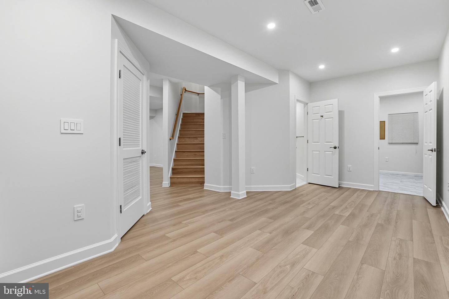4769 SUN ORCHARD DR, CHANTILLY, Virginia 20151, 6 Bedrooms Bedrooms, ,4 BathroomsBathrooms,Residential,For sale,4769 SUN ORCHARD DR,VAFX2268554 MLS # VAFX2268554