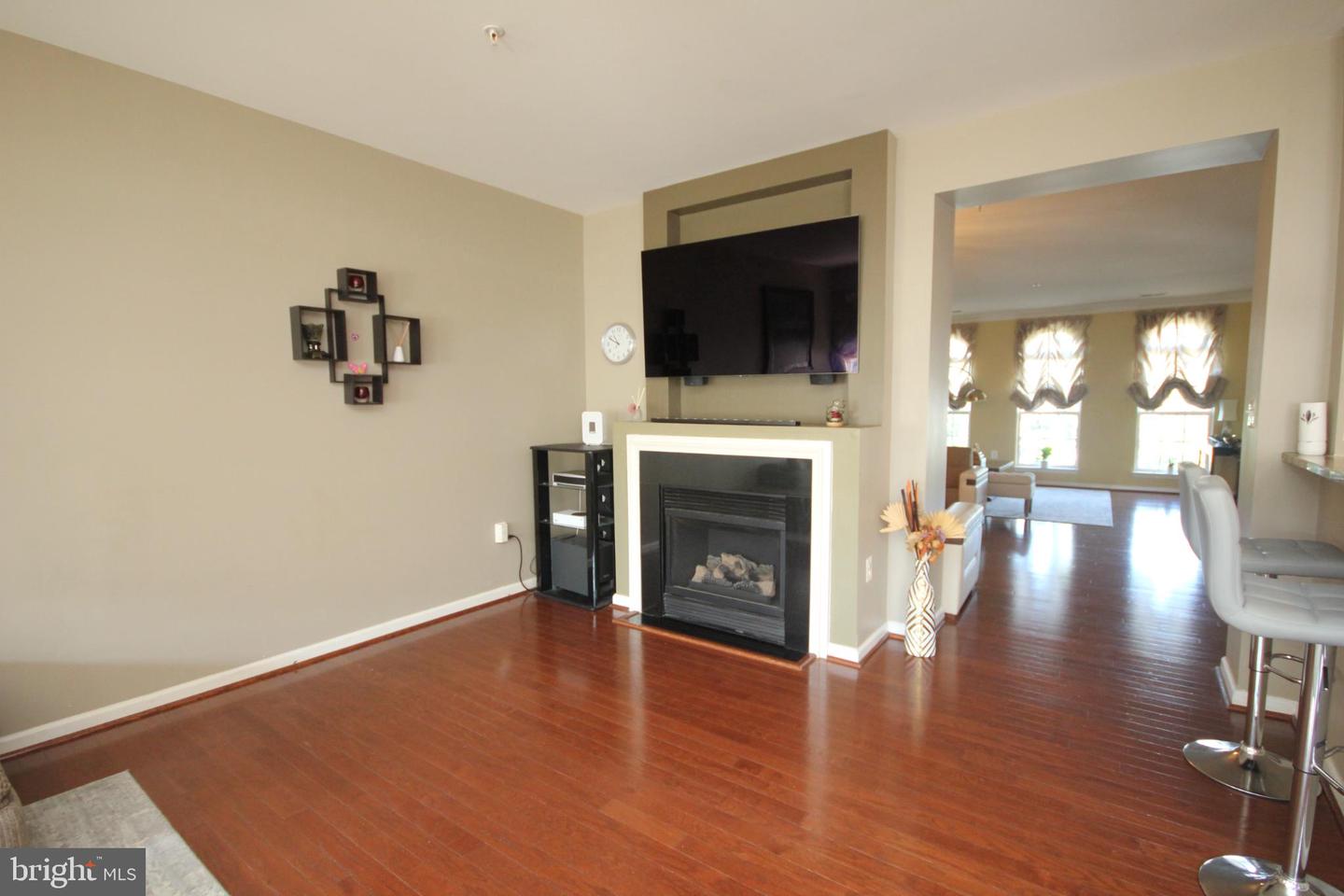 14211-B SAINT GERMAIN DR #26, CENTREVILLE, Virginia 20121, 3 Bedrooms Bedrooms, 11 Rooms Rooms,2 BathroomsBathrooms,Residential,For sale,14211-B SAINT GERMAIN DR #26,VAFX2268570 MLS # VAFX2268570