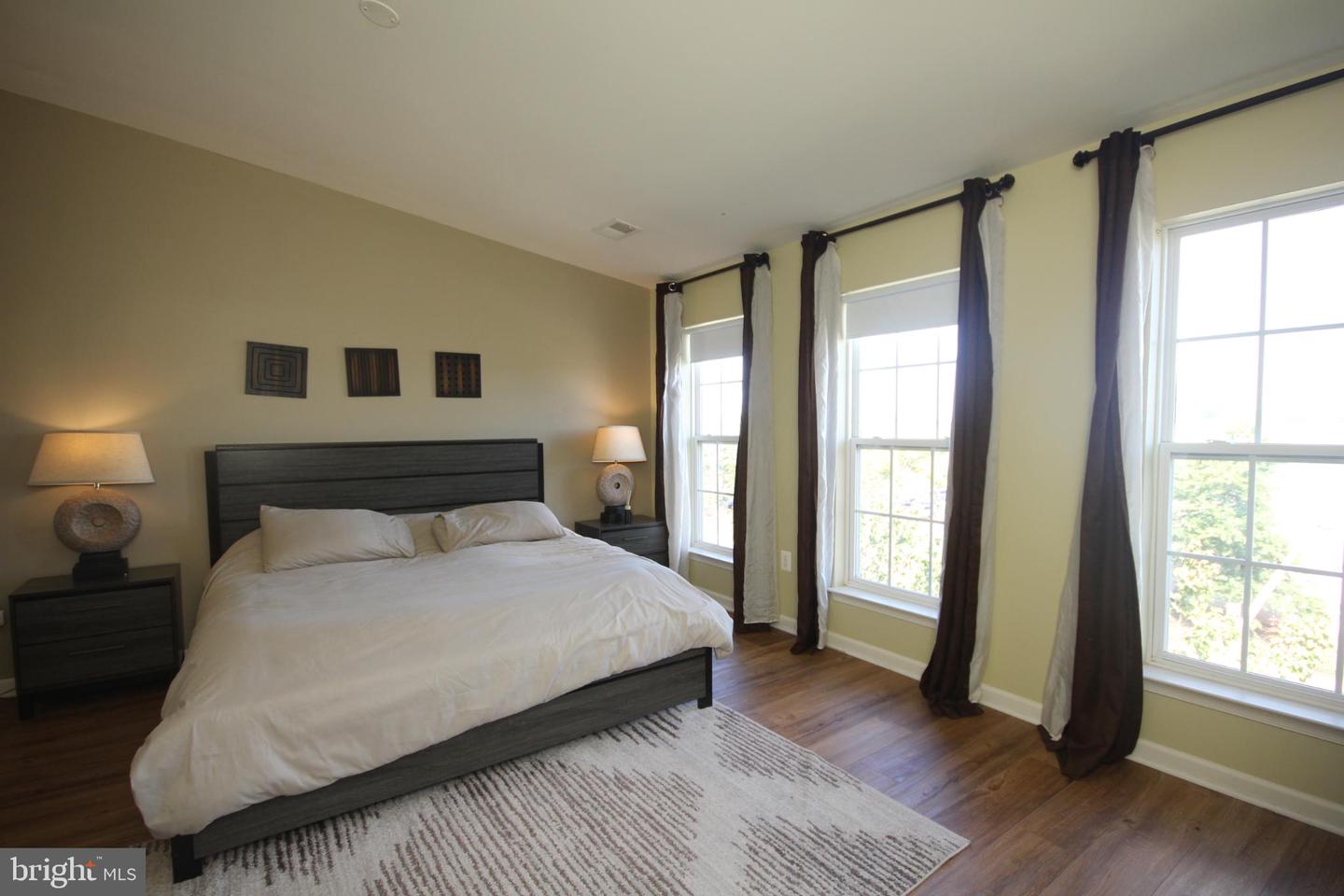 14211-B SAINT GERMAIN DR #26, CENTREVILLE, Virginia 20121, 3 Bedrooms Bedrooms, 11 Rooms Rooms,2 BathroomsBathrooms,Residential,For sale,14211-B SAINT GERMAIN DR #26,VAFX2268570 MLS # VAFX2268570