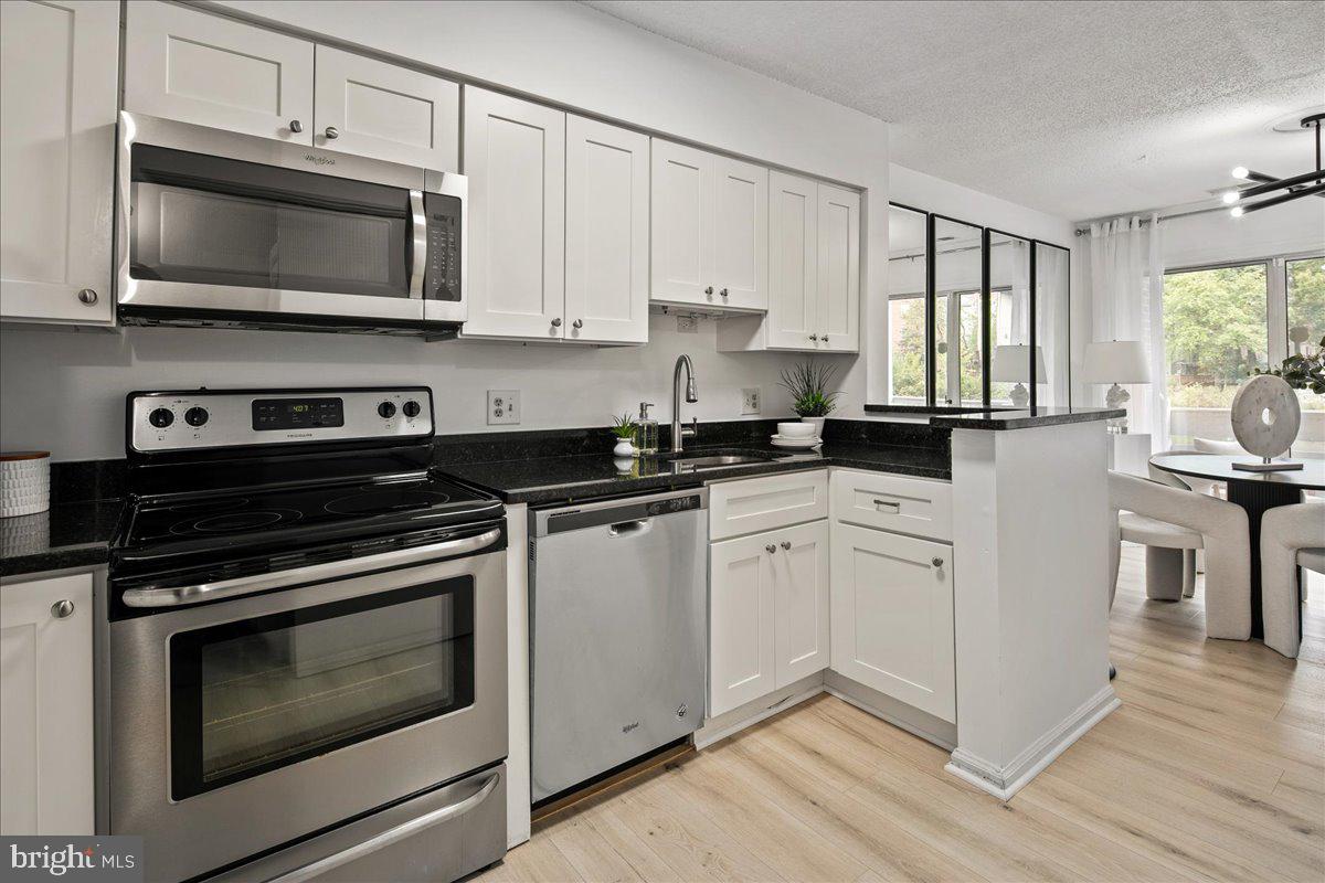 3150-L COVEWOOD CT #L, FALLS CHURCH, Virginia 22042, 1 Bedroom Bedrooms, ,1 BathroomBathrooms,Residential,For sale,3150-L COVEWOOD CT #L,VAFX2268590 MLS # VAFX2268590