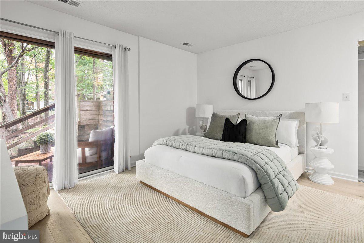 3150-L COVEWOOD CT #L, FALLS CHURCH, Virginia 22042, 1 Bedroom Bedrooms, ,1 BathroomBathrooms,Residential,For sale,3150-L COVEWOOD CT #L,VAFX2268590 MLS # VAFX2268590
