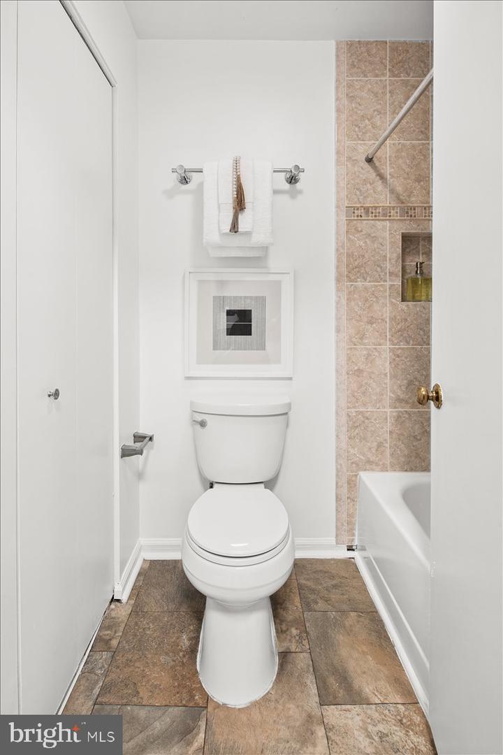 3150-L COVEWOOD CT #L, FALLS CHURCH, Virginia 22042, 1 Bedroom Bedrooms, ,1 BathroomBathrooms,Residential,For sale,3150-L COVEWOOD CT #L,VAFX2268590 MLS # VAFX2268590