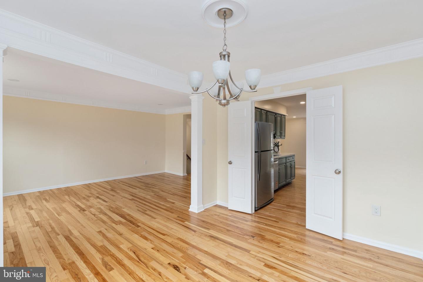 10425 CARRIAGEPARK CT, FAIRFAX, Virginia 22032, 4 Bedrooms Bedrooms, ,2 BathroomsBathrooms,Residential,For sale,10425 CARRIAGEPARK CT,VAFX2268604 MLS # VAFX2268604