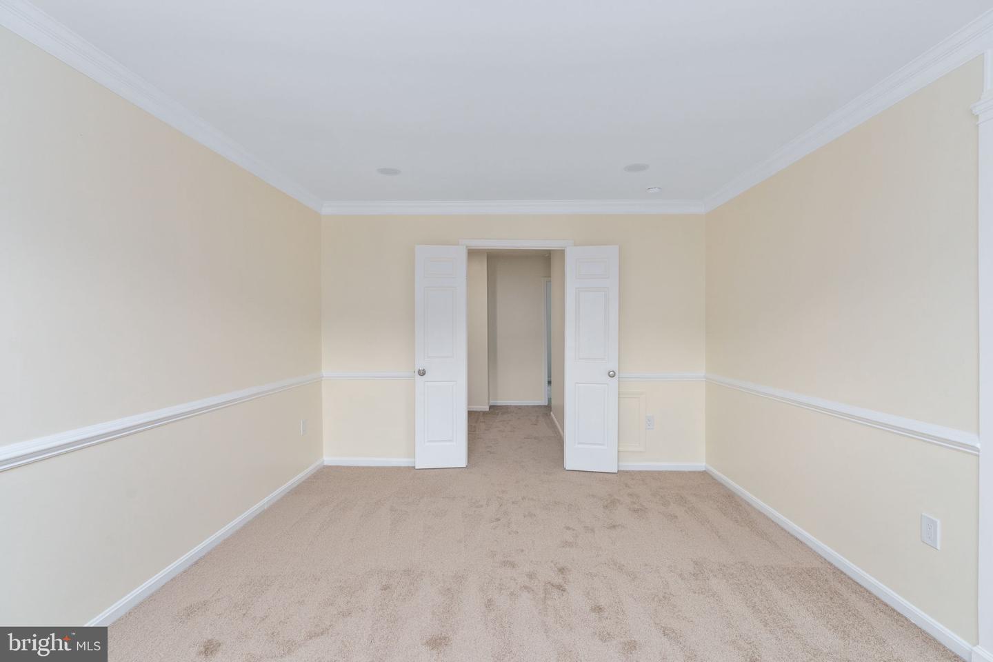 10425 CARRIAGEPARK CT, FAIRFAX, Virginia 22032, 4 Bedrooms Bedrooms, ,2 BathroomsBathrooms,Residential,For sale,10425 CARRIAGEPARK CT,VAFX2268604 MLS # VAFX2268604