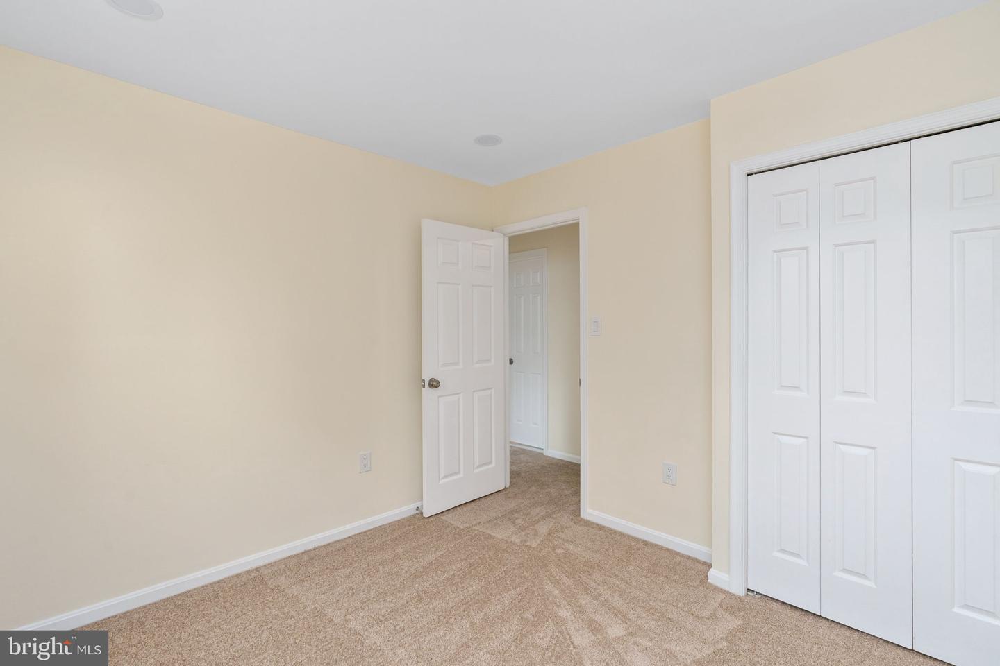 10425 CARRIAGEPARK CT, FAIRFAX, Virginia 22032, 4 Bedrooms Bedrooms, ,2 BathroomsBathrooms,Residential,For sale,10425 CARRIAGEPARK CT,VAFX2268604 MLS # VAFX2268604