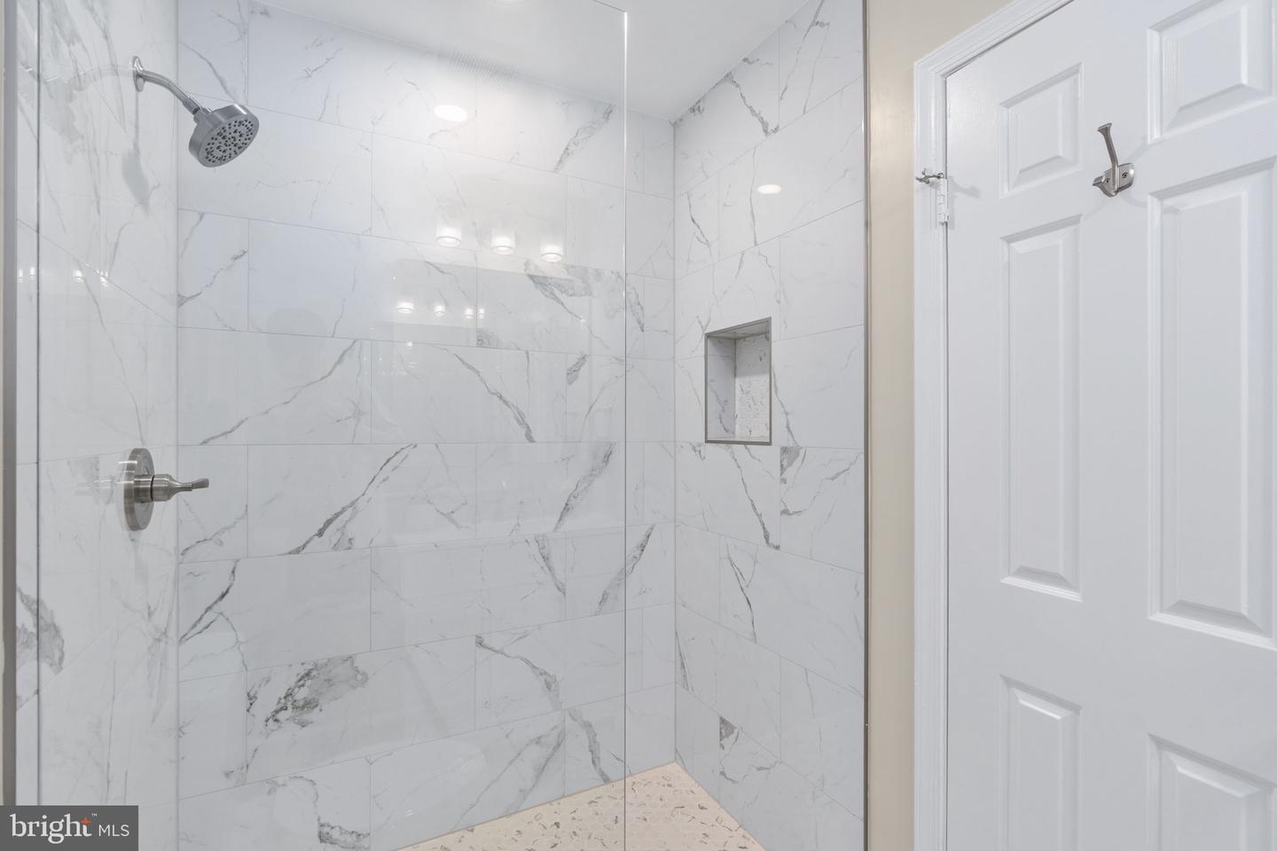 10425 CARRIAGEPARK CT, FAIRFAX, Virginia 22032, 4 Bedrooms Bedrooms, ,2 BathroomsBathrooms,Residential,For sale,10425 CARRIAGEPARK CT,VAFX2268604 MLS # VAFX2268604