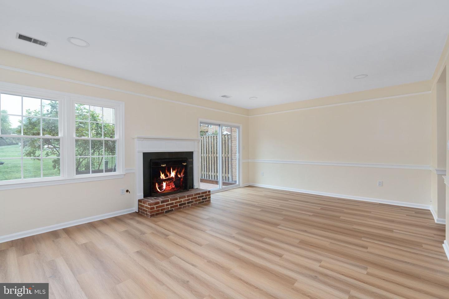 10425 CARRIAGEPARK CT, FAIRFAX, Virginia 22032, 4 Bedrooms Bedrooms, ,2 BathroomsBathrooms,Residential,For sale,10425 CARRIAGEPARK CT,VAFX2268604 MLS # VAFX2268604