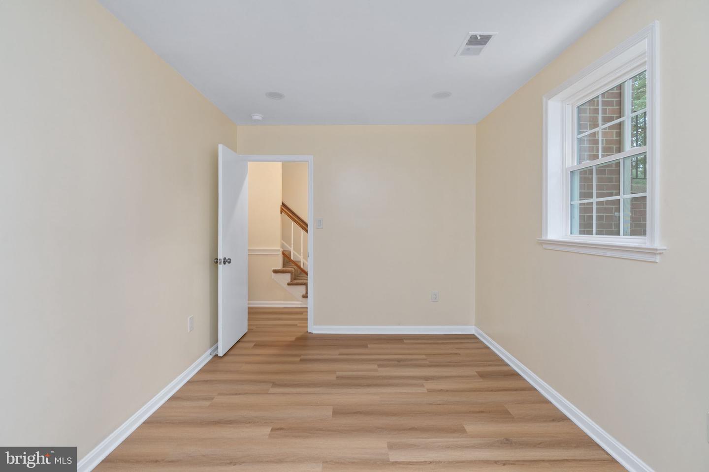 10425 CARRIAGEPARK CT, FAIRFAX, Virginia 22032, 4 Bedrooms Bedrooms, ,2 BathroomsBathrooms,Residential,For sale,10425 CARRIAGEPARK CT,VAFX2268604 MLS # VAFX2268604