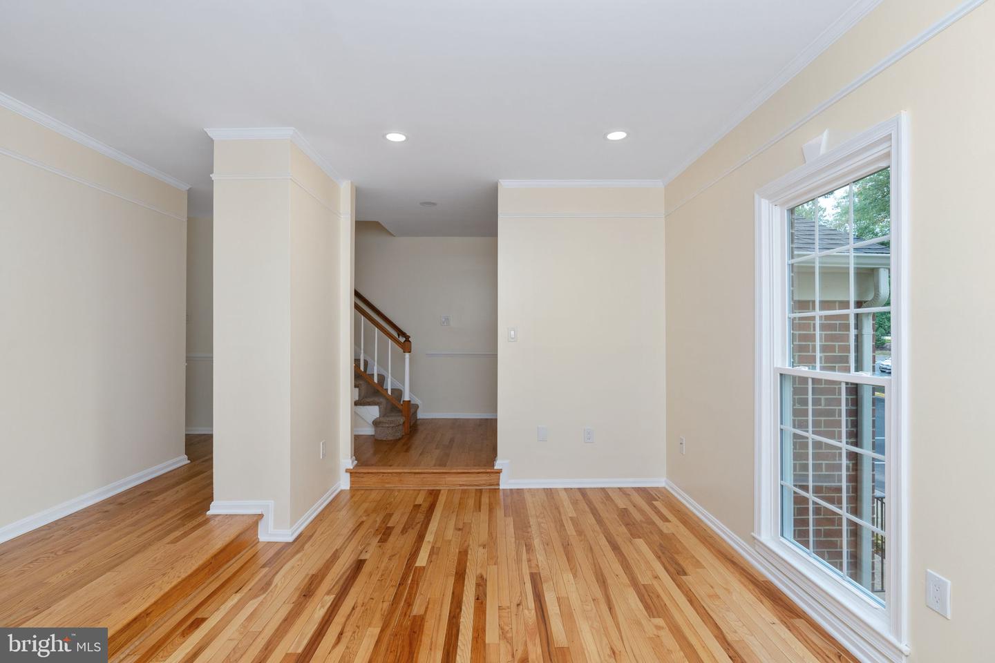 10425 CARRIAGEPARK CT, FAIRFAX, Virginia 22032, 4 Bedrooms Bedrooms, ,2 BathroomsBathrooms,Residential,For sale,10425 CARRIAGEPARK CT,VAFX2268604 MLS # VAFX2268604