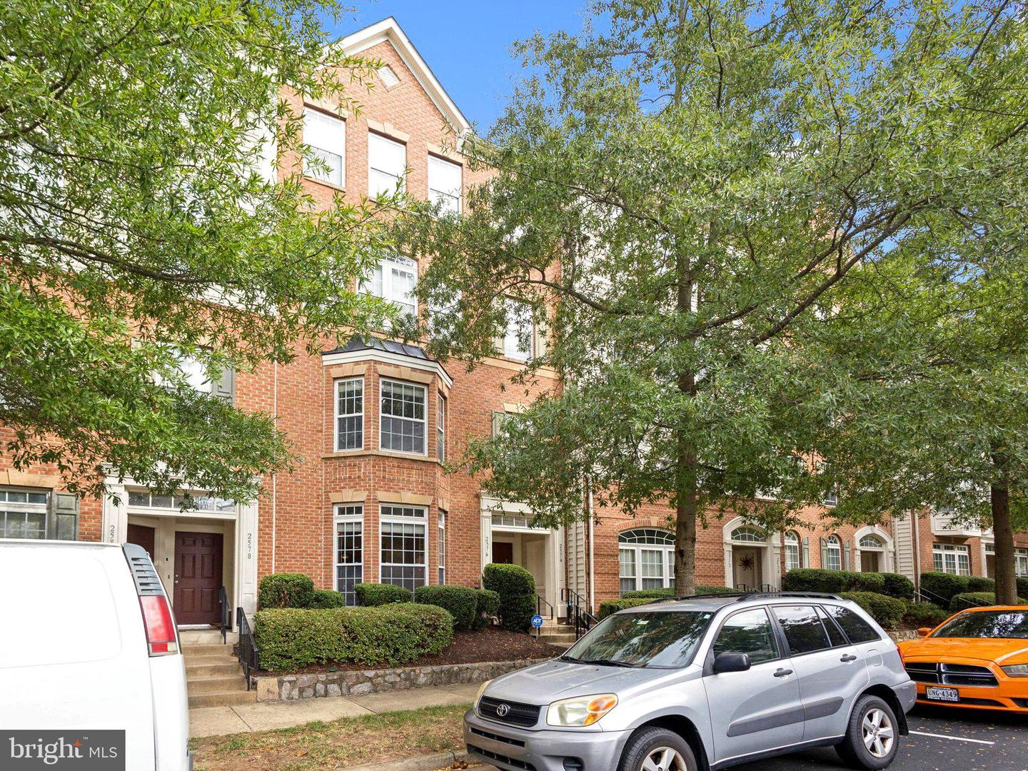 2576 EASTBOURNE DR, WOODBRIDGE, Virginia 22191, 2 Bedrooms Bedrooms, ,2 BathroomsBathrooms,Residential,For sale,2576 EASTBOURNE DR,VAPW2104568 MLS # VAPW2104568