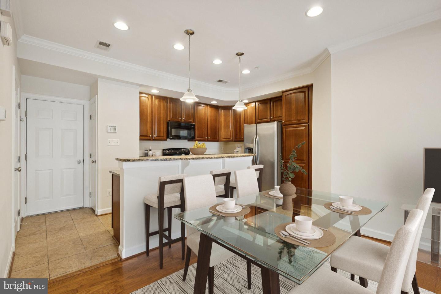 2576 EASTBOURNE DR, WOODBRIDGE, Virginia 22191, 2 Bedrooms Bedrooms, ,2 BathroomsBathrooms,Residential,For sale,2576 EASTBOURNE DR,VAPW2104568 MLS # VAPW2104568