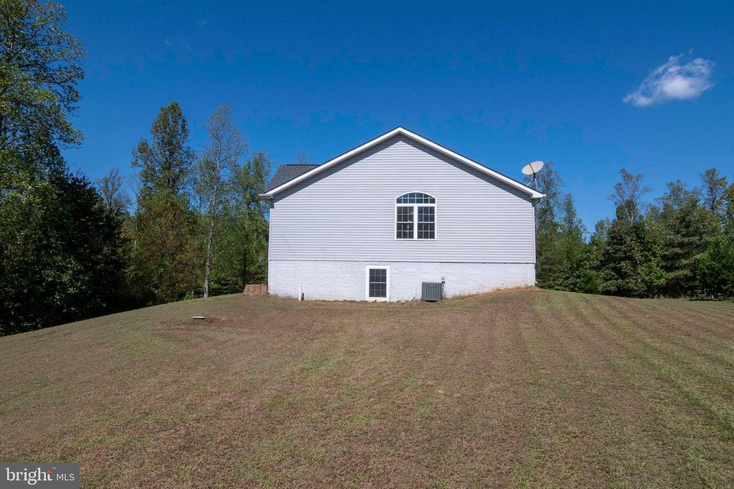 21281 OLD MILL RD, CULPEPER, Virginia 22701, 3 Bedrooms Bedrooms, ,2 BathroomsBathrooms,Residential,For sale,21281 OLD MILL RD,VACU2011652 MLS # VACU2011652