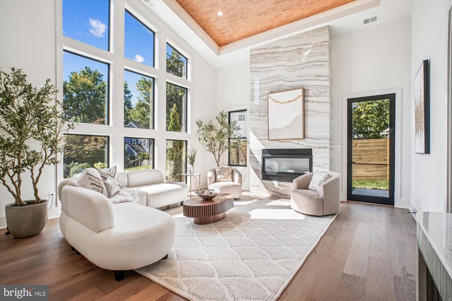 3126 HEADROW CIR, FALLS CHURCH, Virginia 22042, 5 Bedrooms Bedrooms, ,4 BathroomsBathrooms,Residential,For sale,3126 HEADROW CIR,VAFX2268594 MLS # VAFX2268594