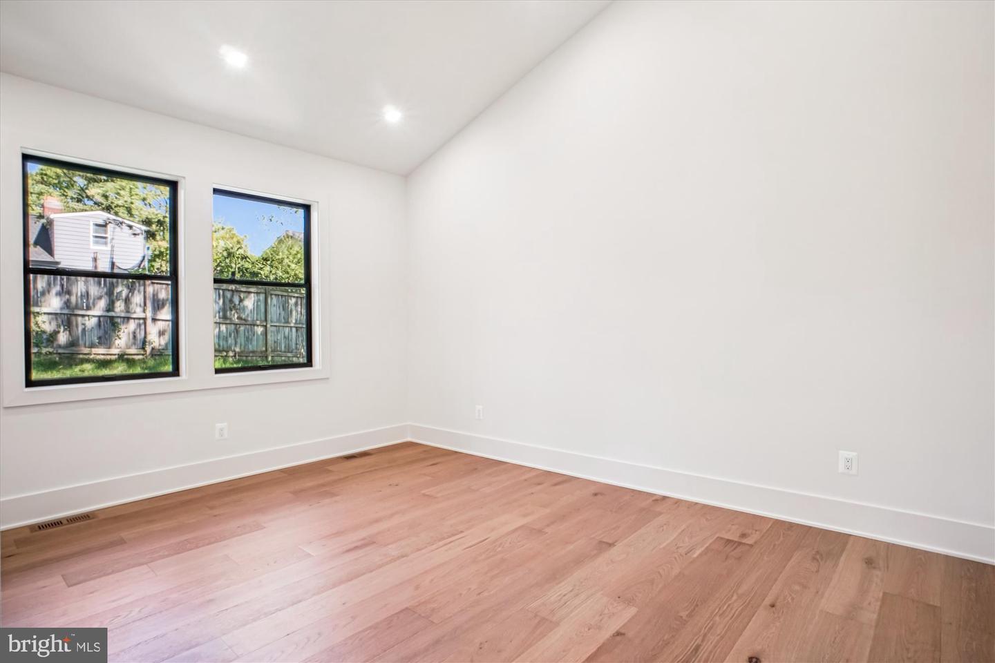 3126 HEADROW CIR, FALLS CHURCH, Virginia 22042, 5 Bedrooms Bedrooms, ,4 BathroomsBathrooms,Residential,For sale,3126 HEADROW CIR,VAFX2268594 MLS # VAFX2268594